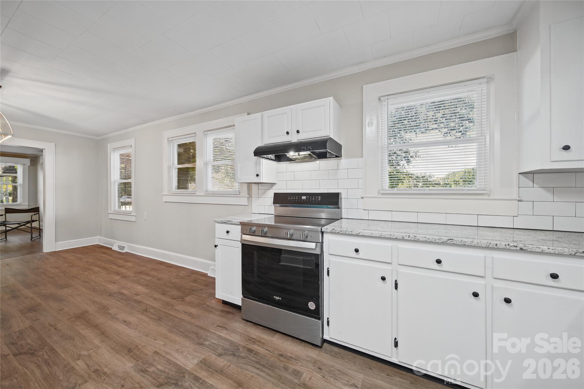 215 Arey Avenue Property Photo 11