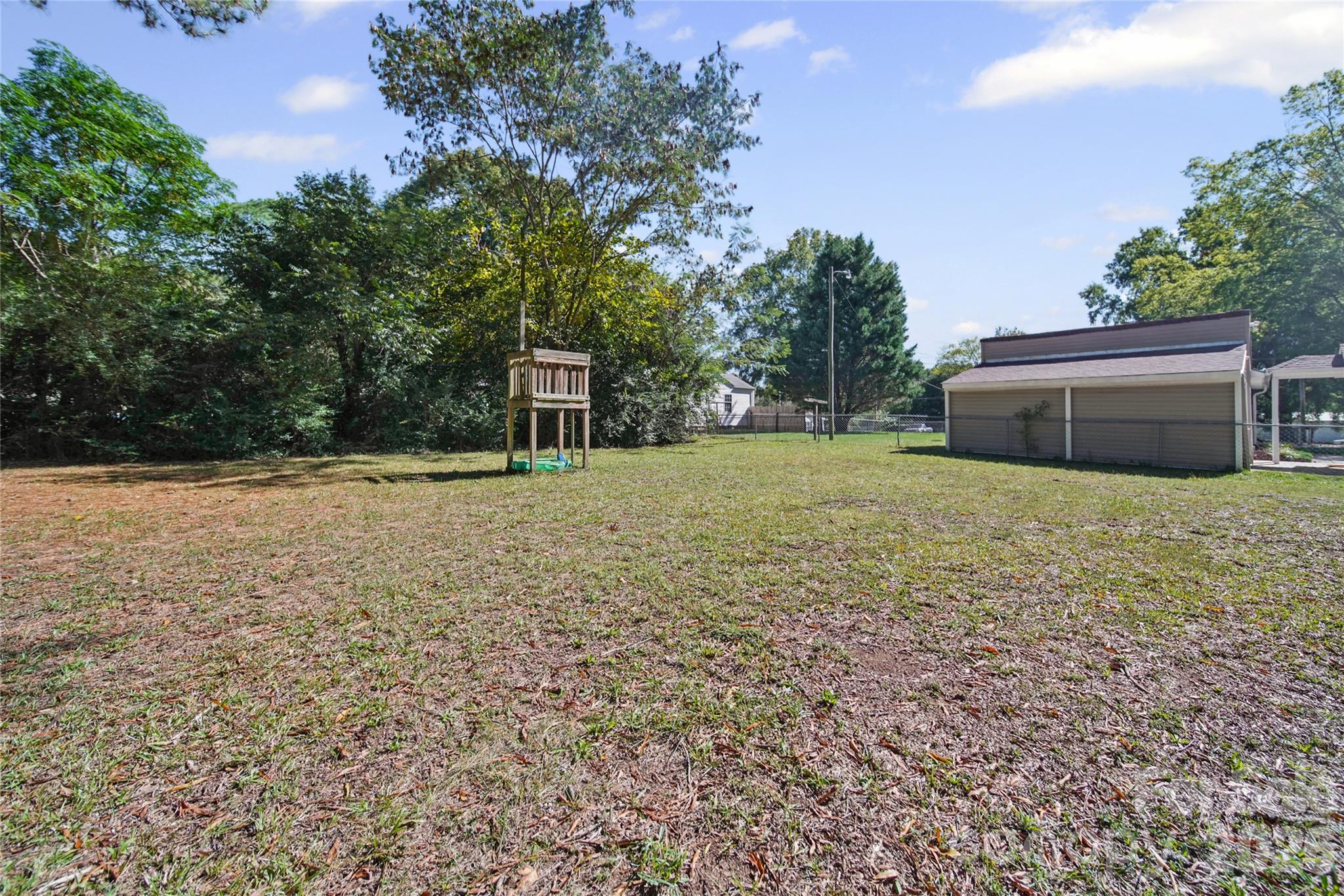 215 Arey Avenue Property Photo 28