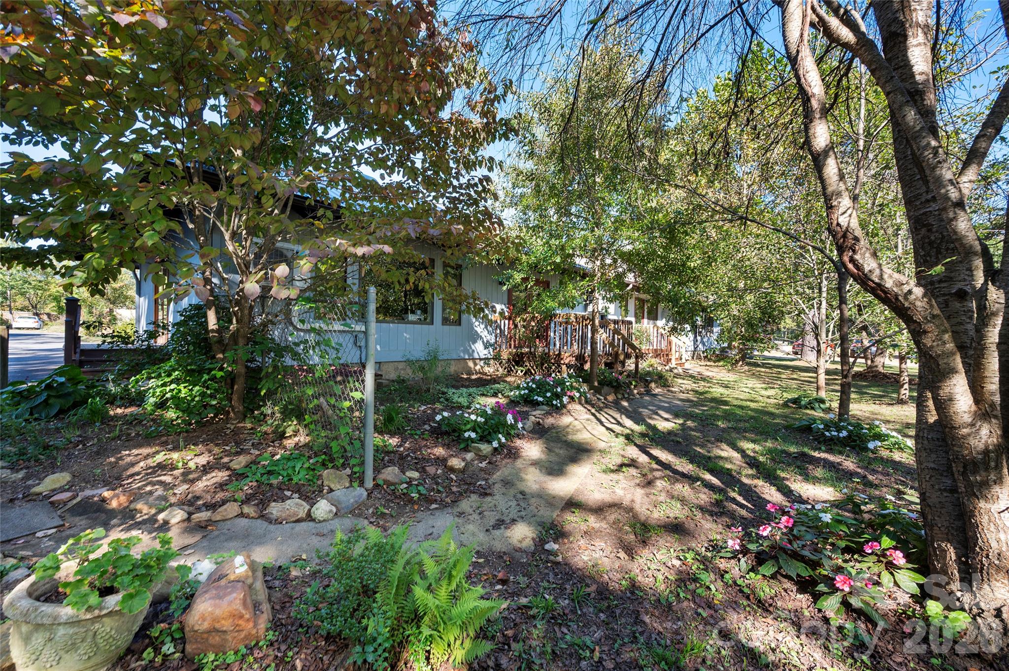 130 Center Avenue Property Photo 5