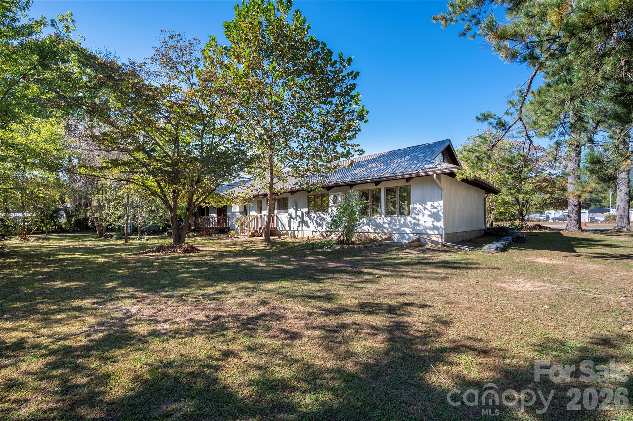 130 Center Avenue Property Photo 6