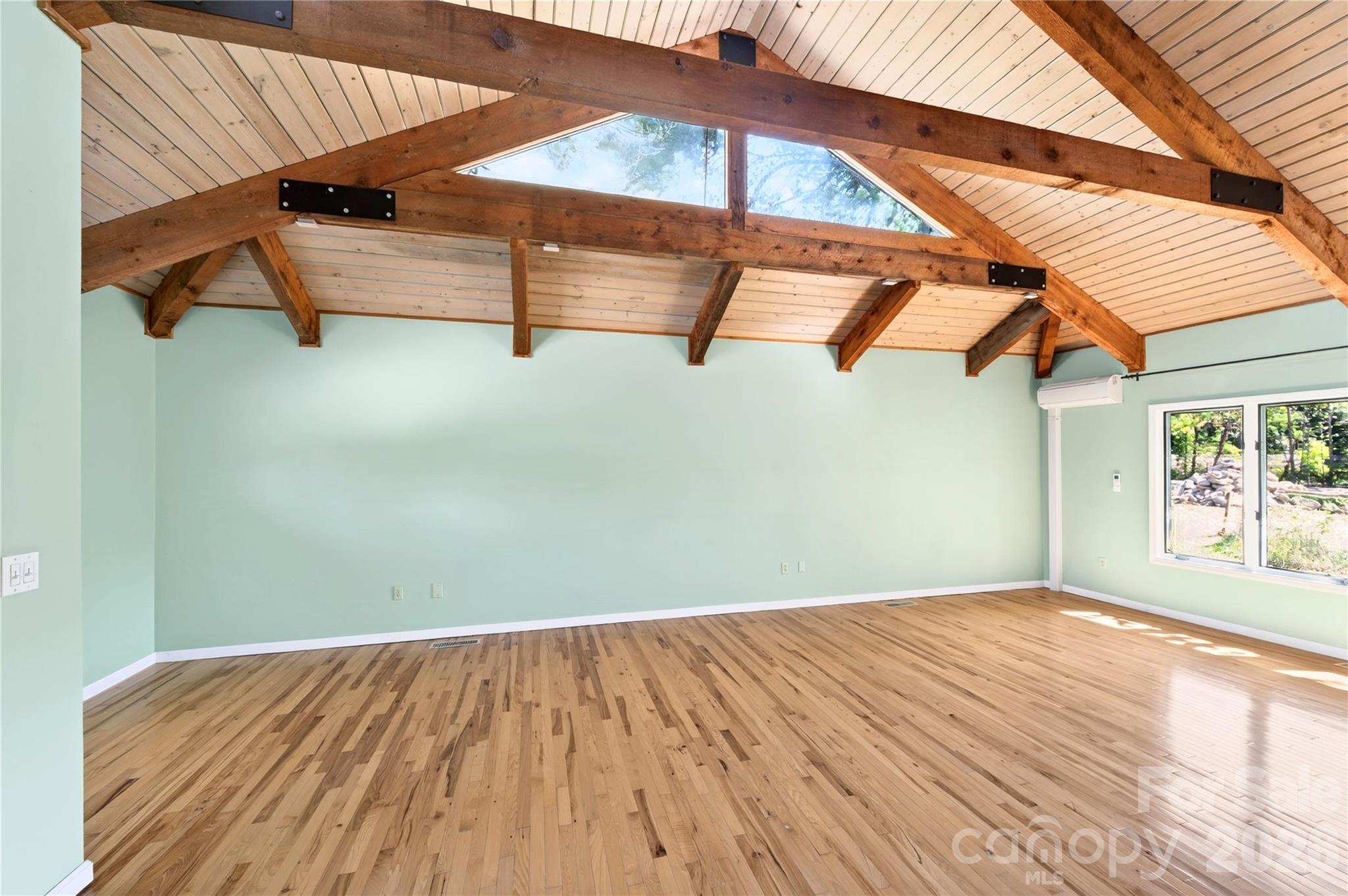 130 Center Avenue Property Photo 25