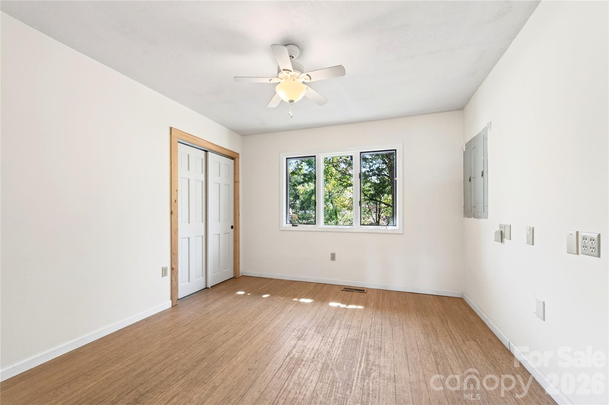 130 Center Avenue Property Photo 26