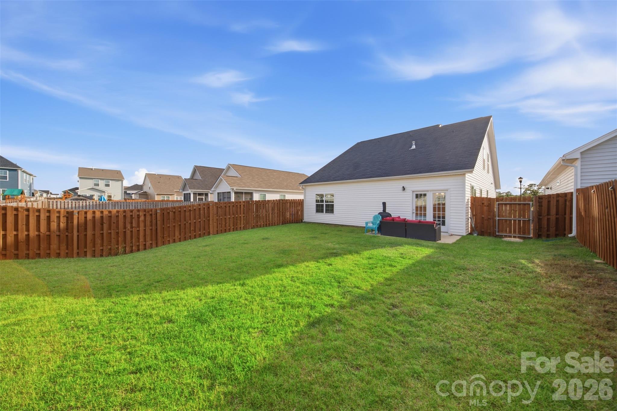 585 Ludlow Lane Property Photo 14