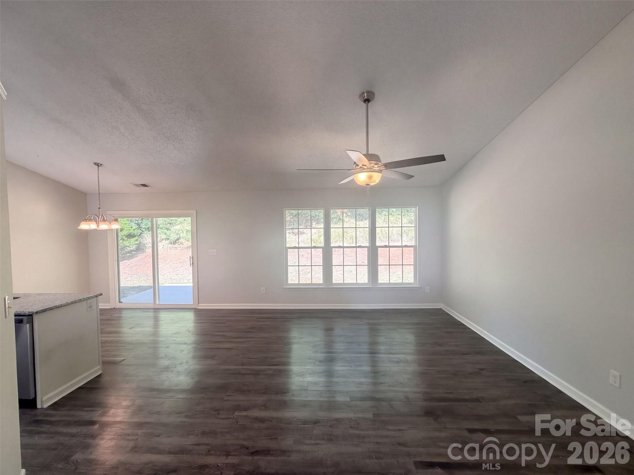 2094 Chapel Creek Road Property Photo 3