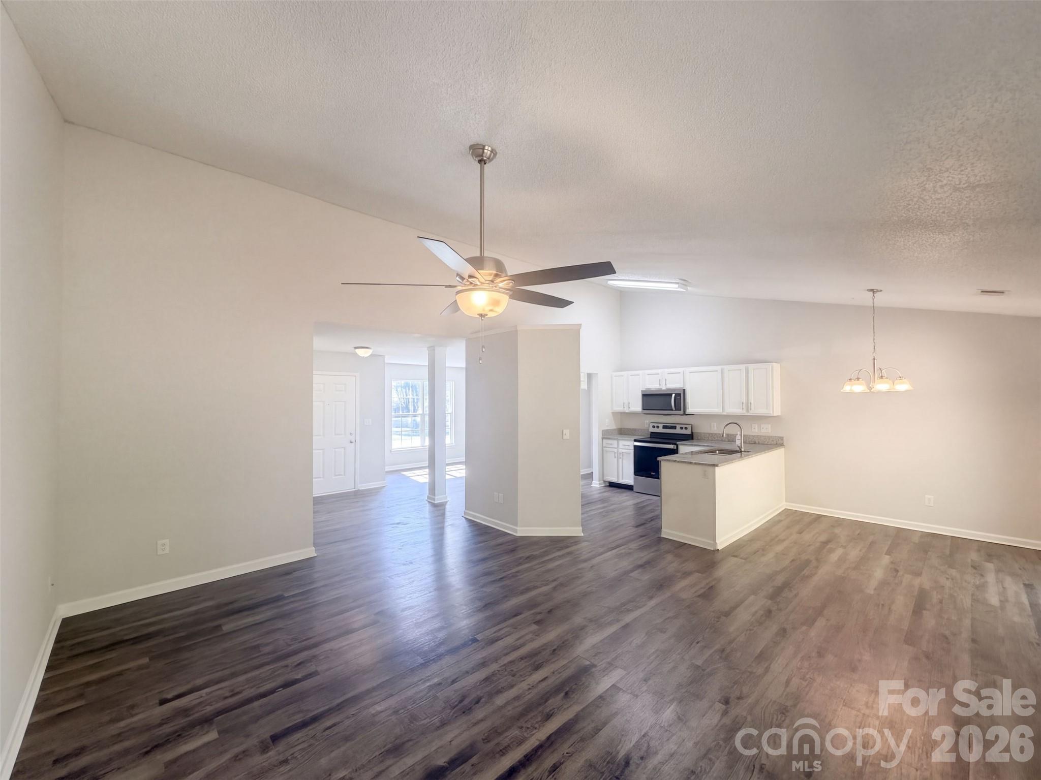 2094 Chapel Creek Road Property Photo 8