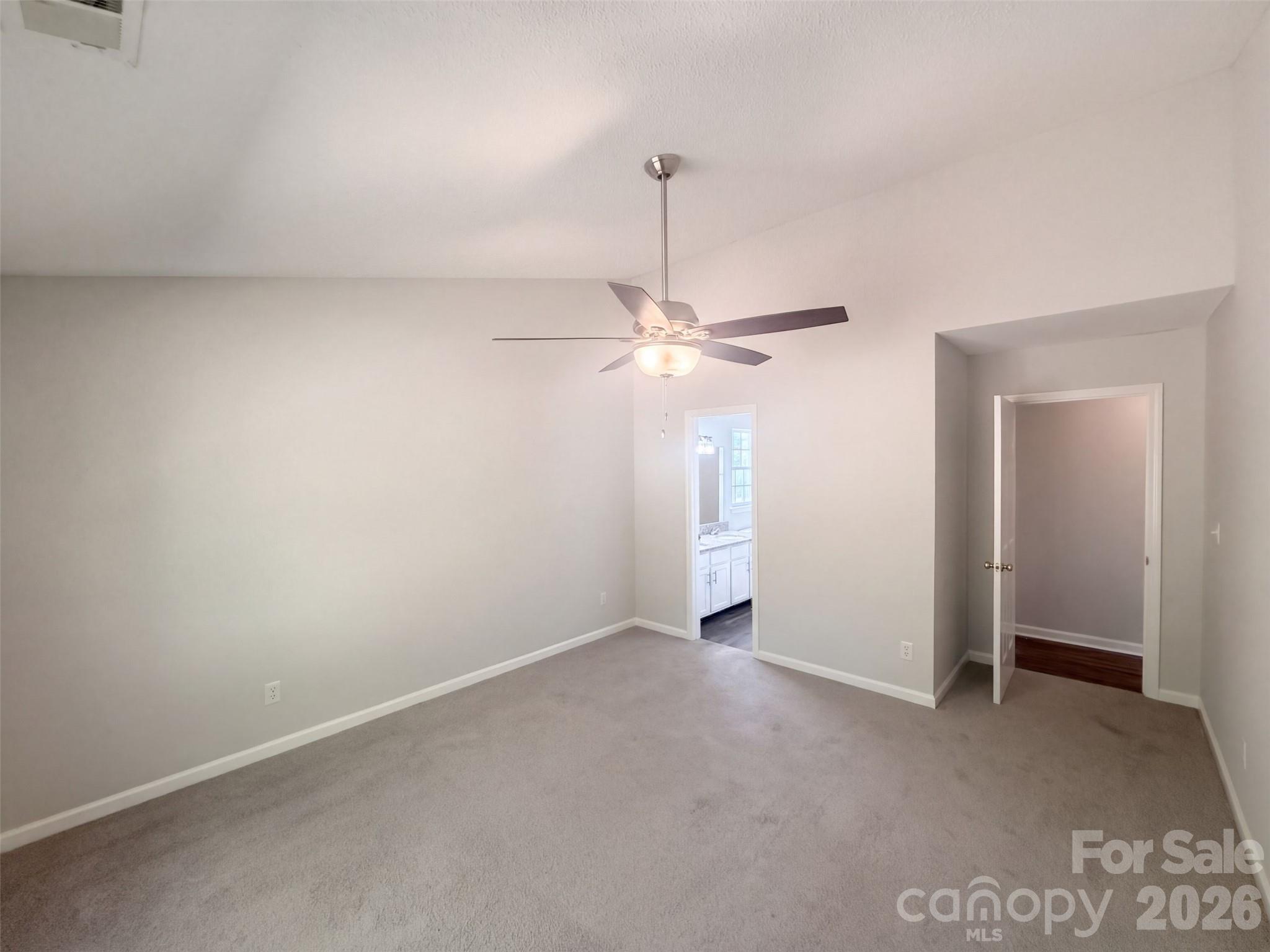 2094 Chapel Creek Road Property Photo 10