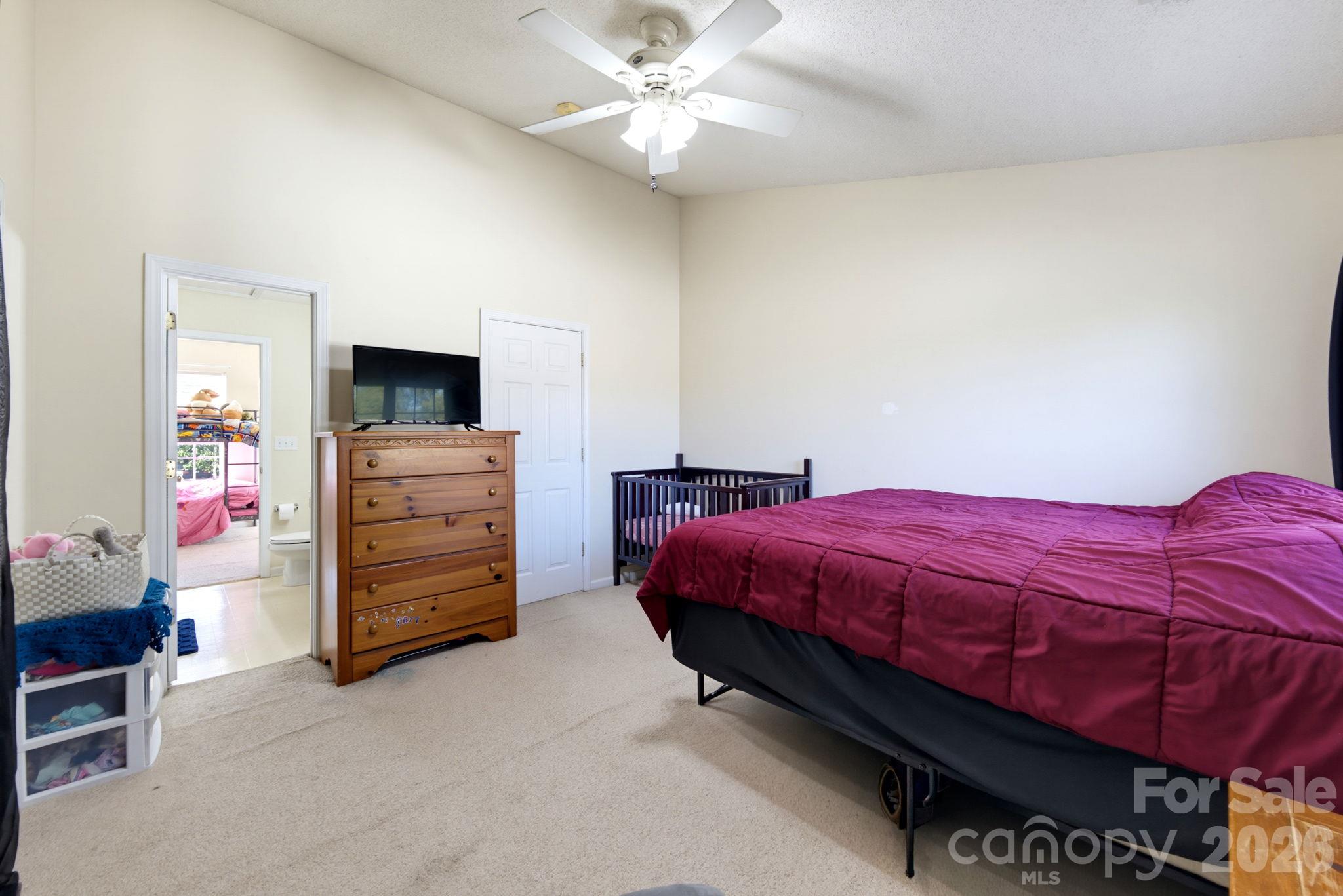 4012 Ashby Lane Property Photo 14