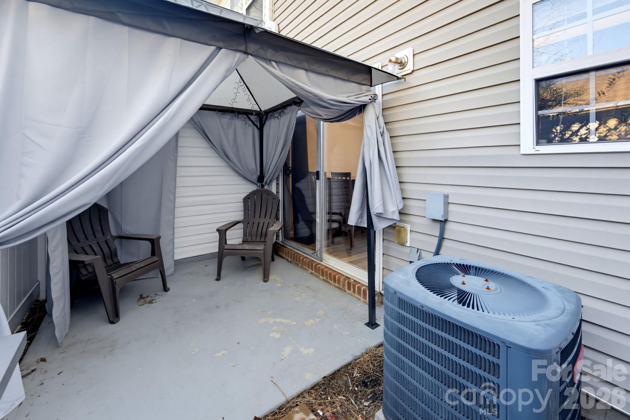 4012 Ashby Lane Property Photo 21