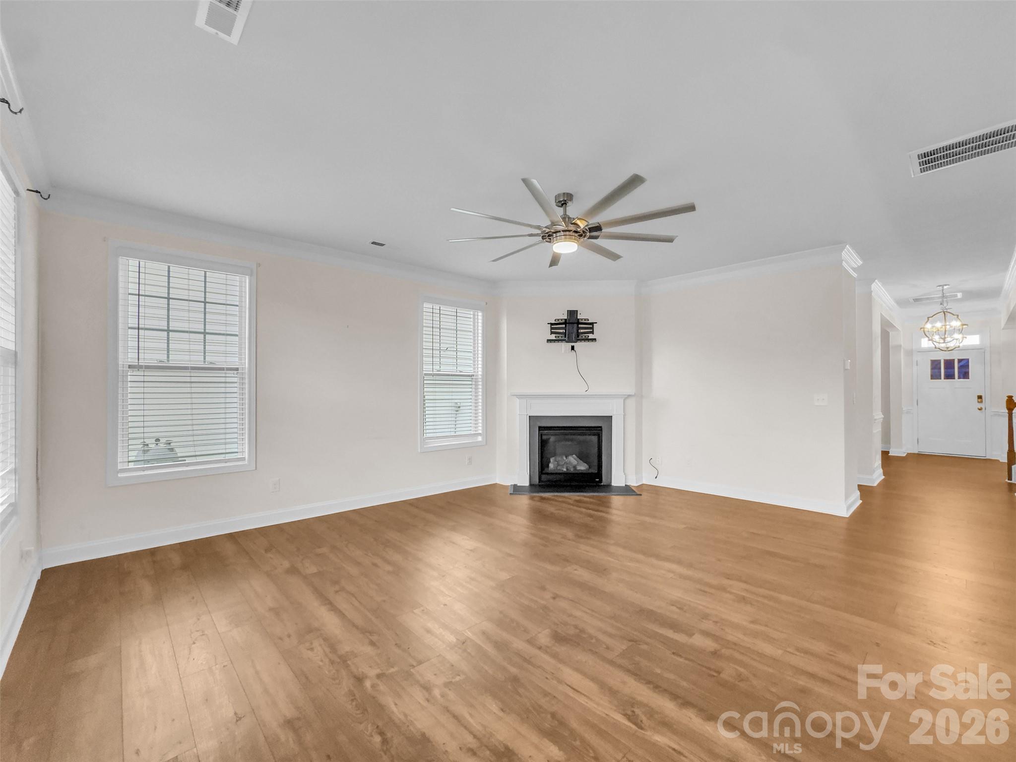 2045 Saddlebred Drive Property Photo 8