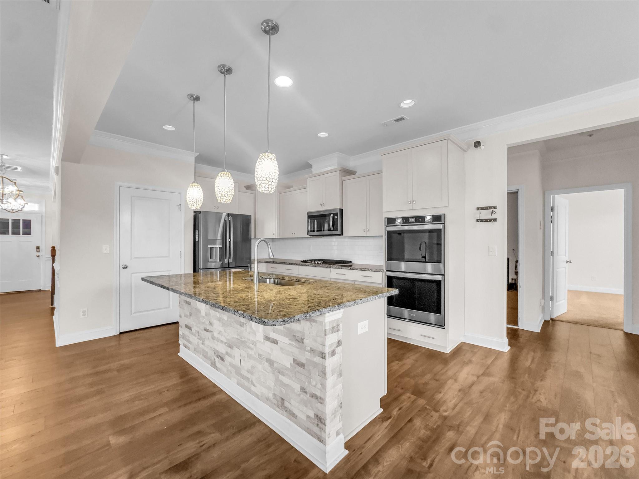 2045 Saddlebred Drive Property Photo 10