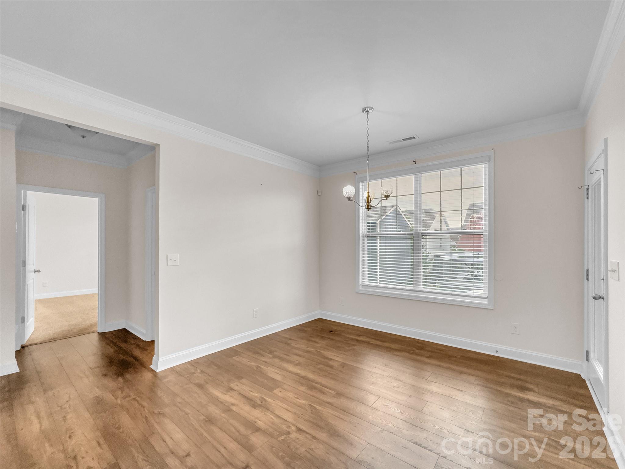 2045 Saddlebred Drive Property Photo 12
