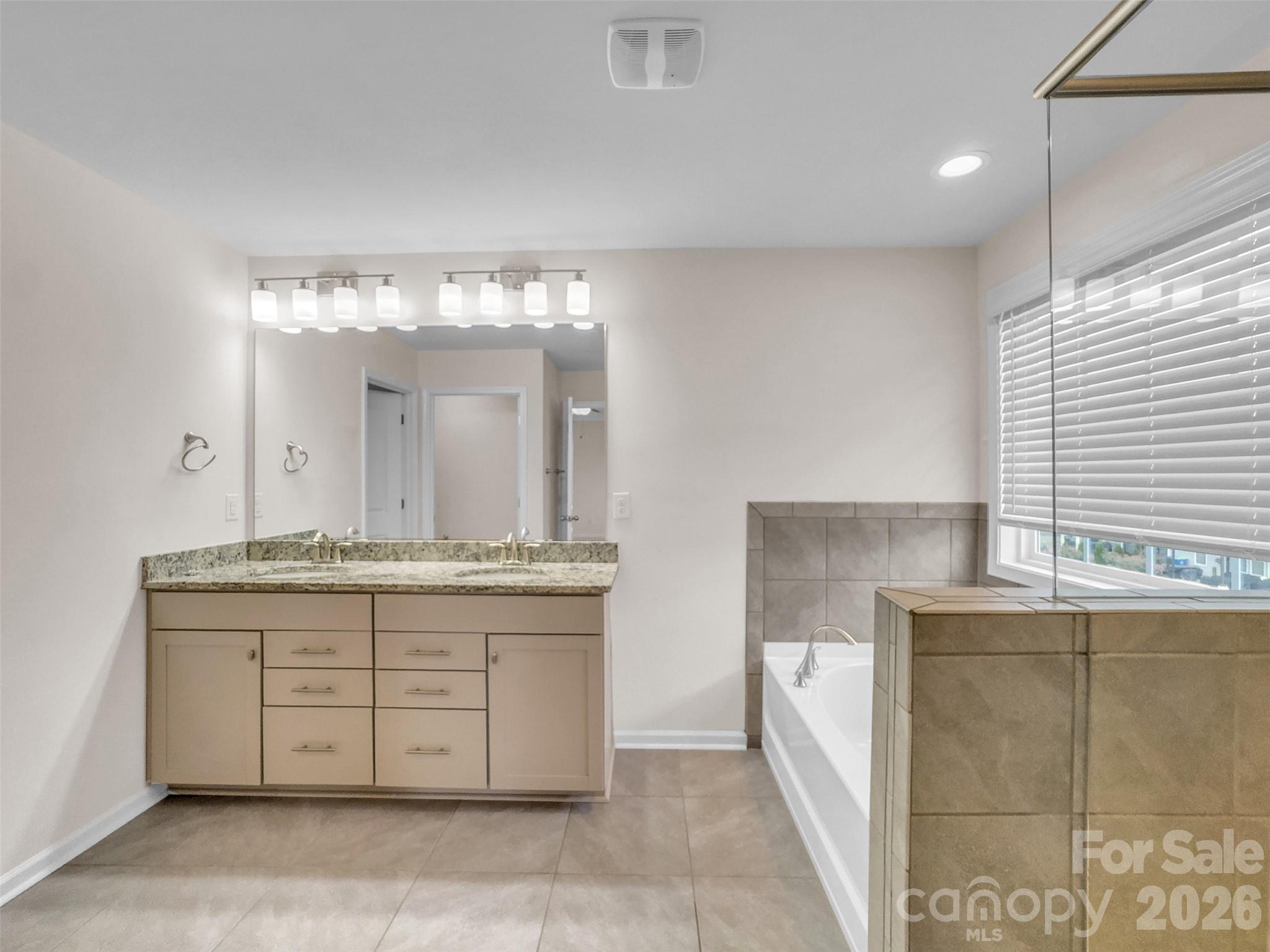 2045 Saddlebred Drive Property Photo 19