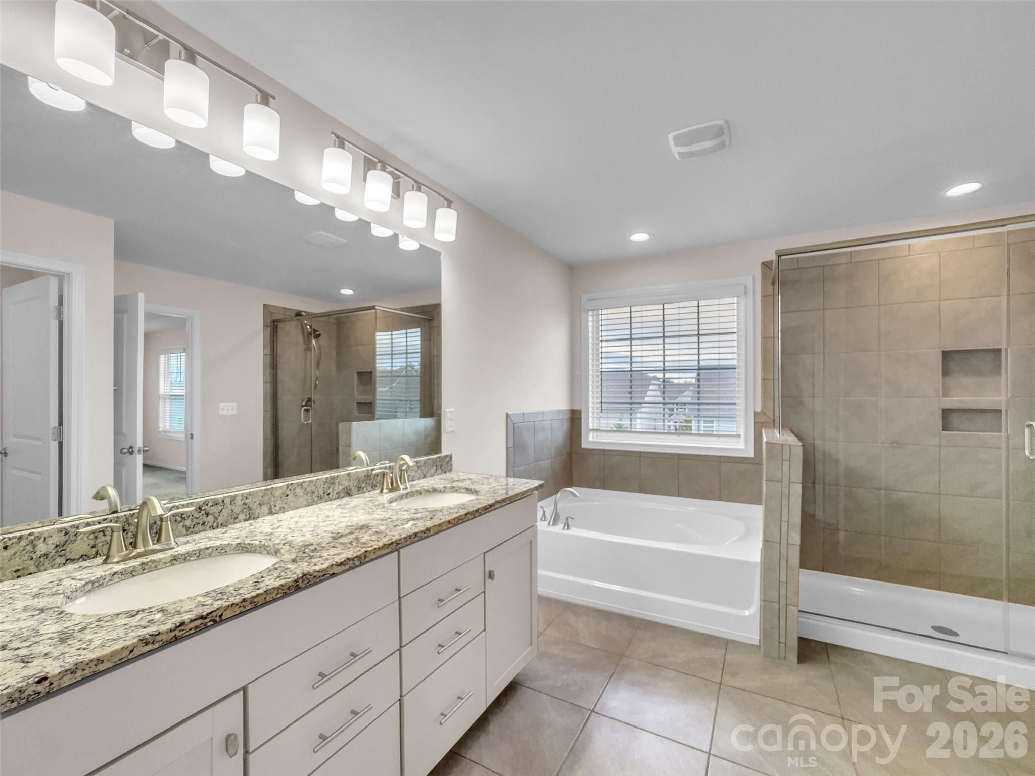 2045 Saddlebred Drive Property Photo 20