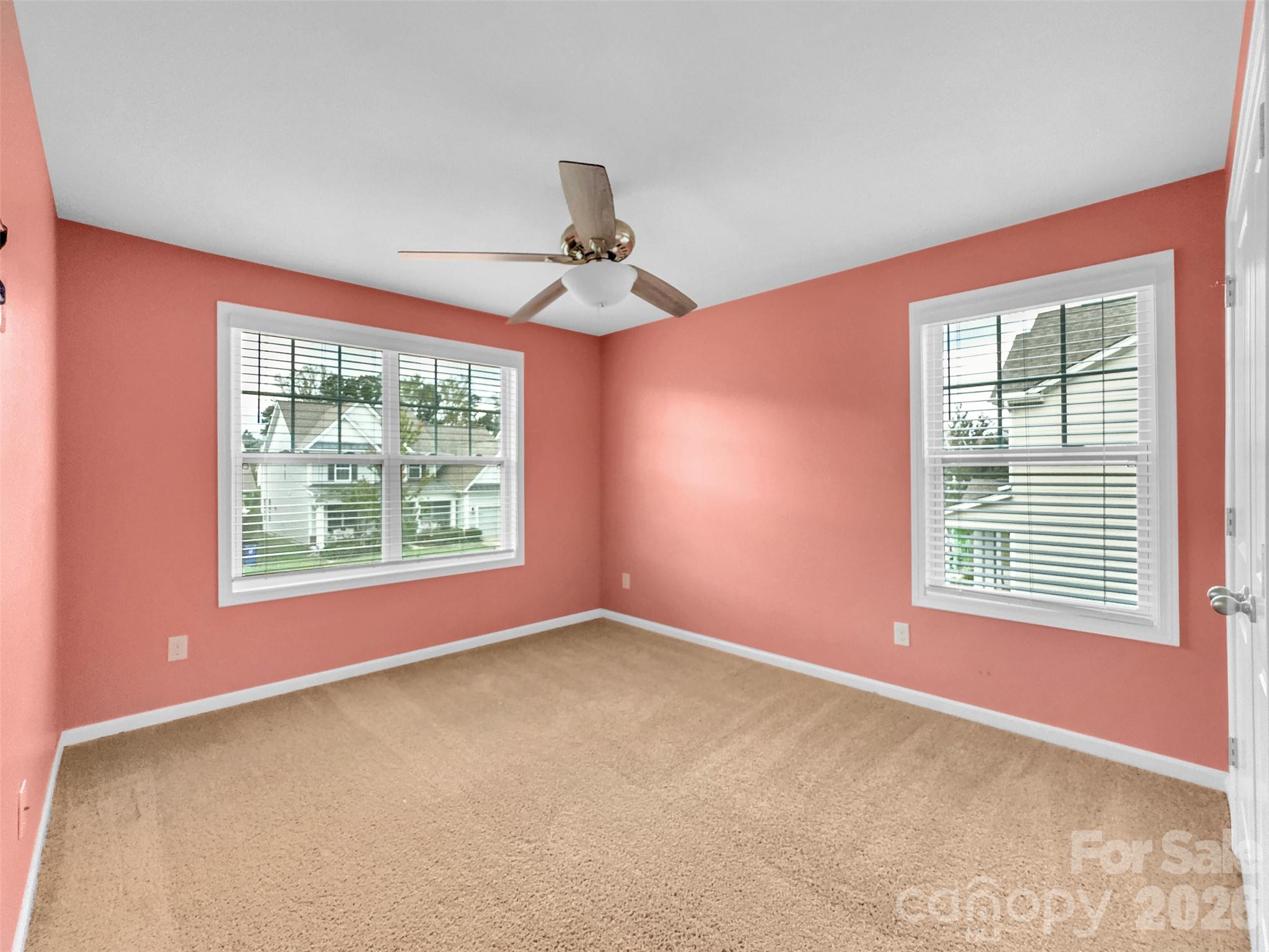 2045 Saddlebred Drive Property Photo 24