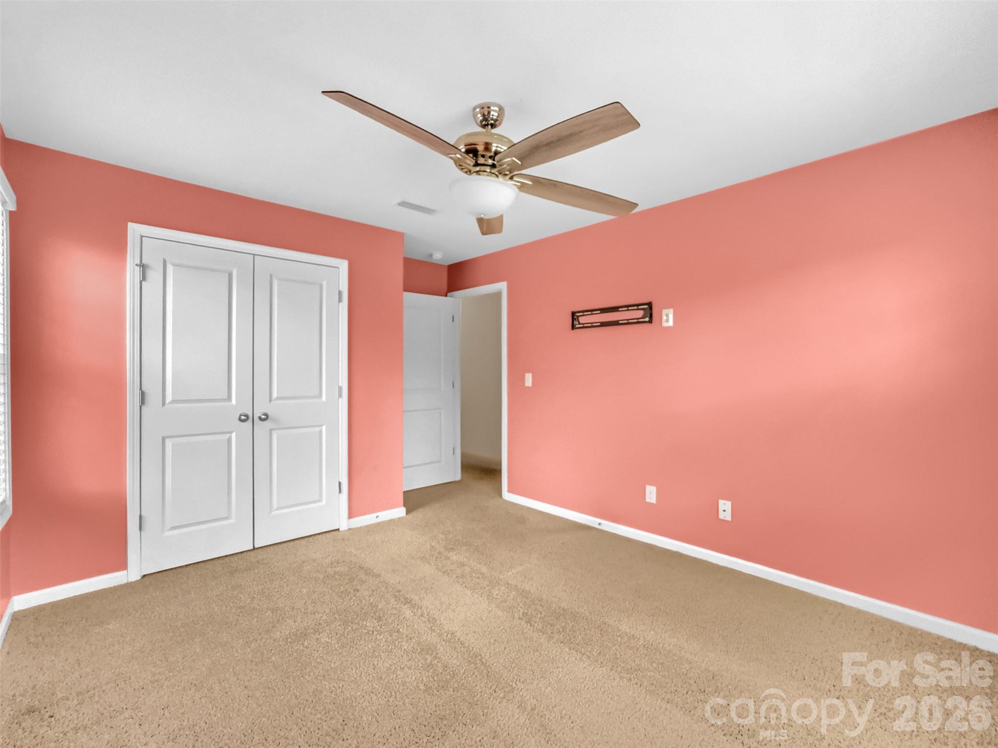 2045 Saddlebred Drive Property Photo 25
