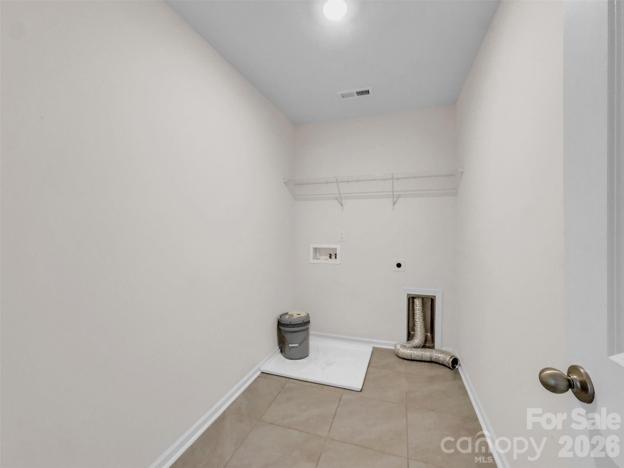 2045 Saddlebred Drive Property Photo 30