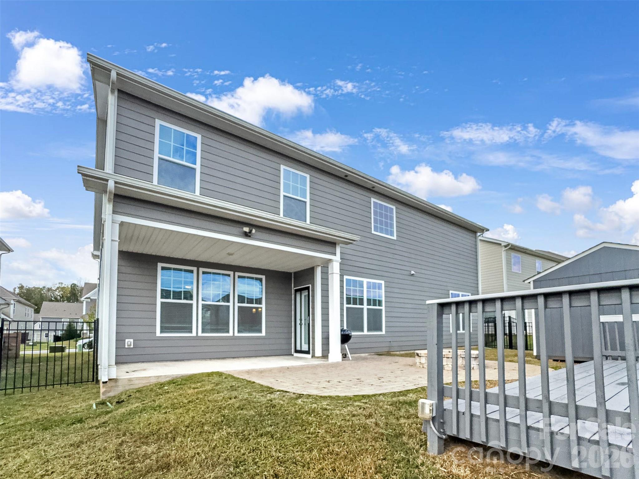 2045 Saddlebred Drive Property Photo 37