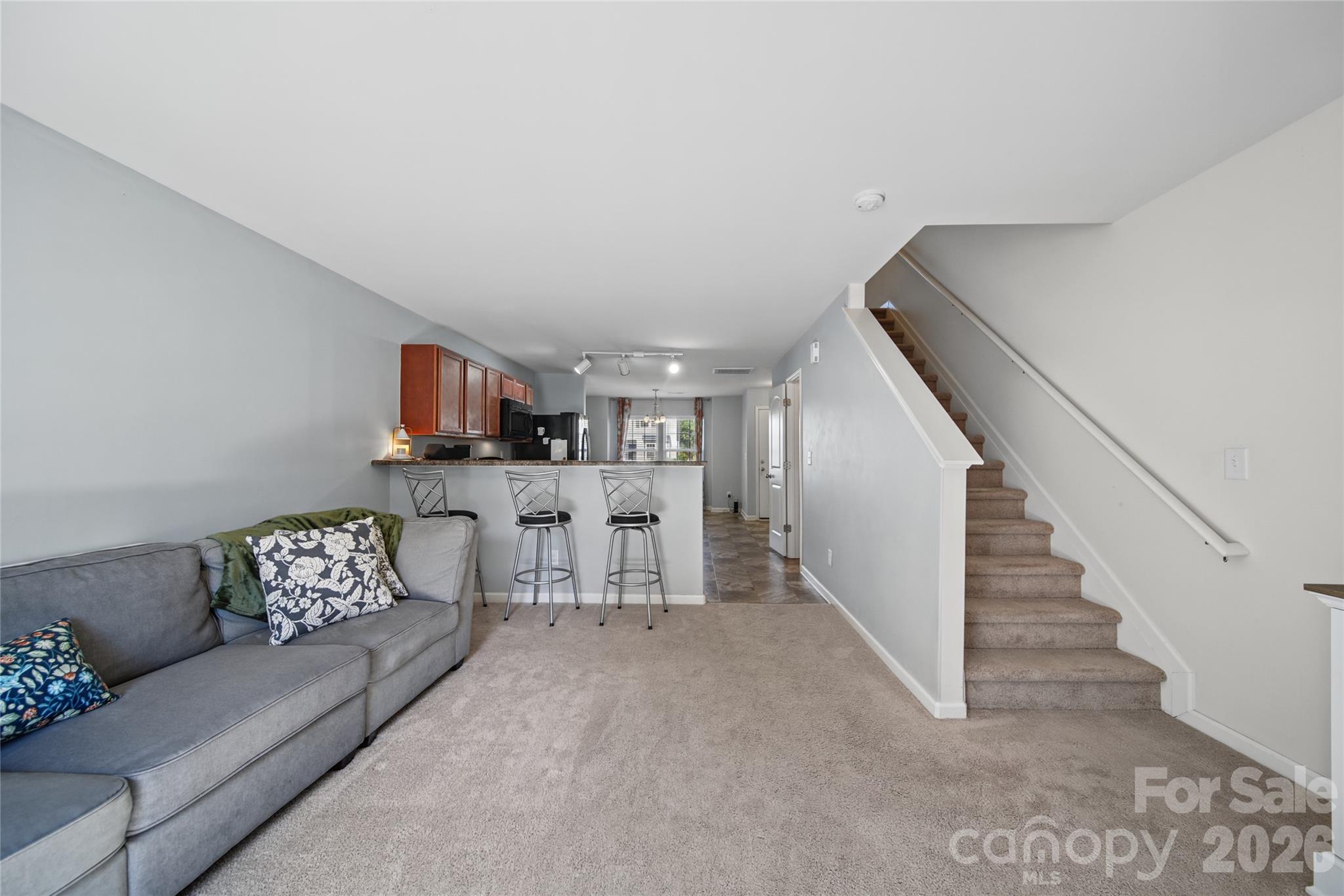 4907 Potter Road Property Photo 13