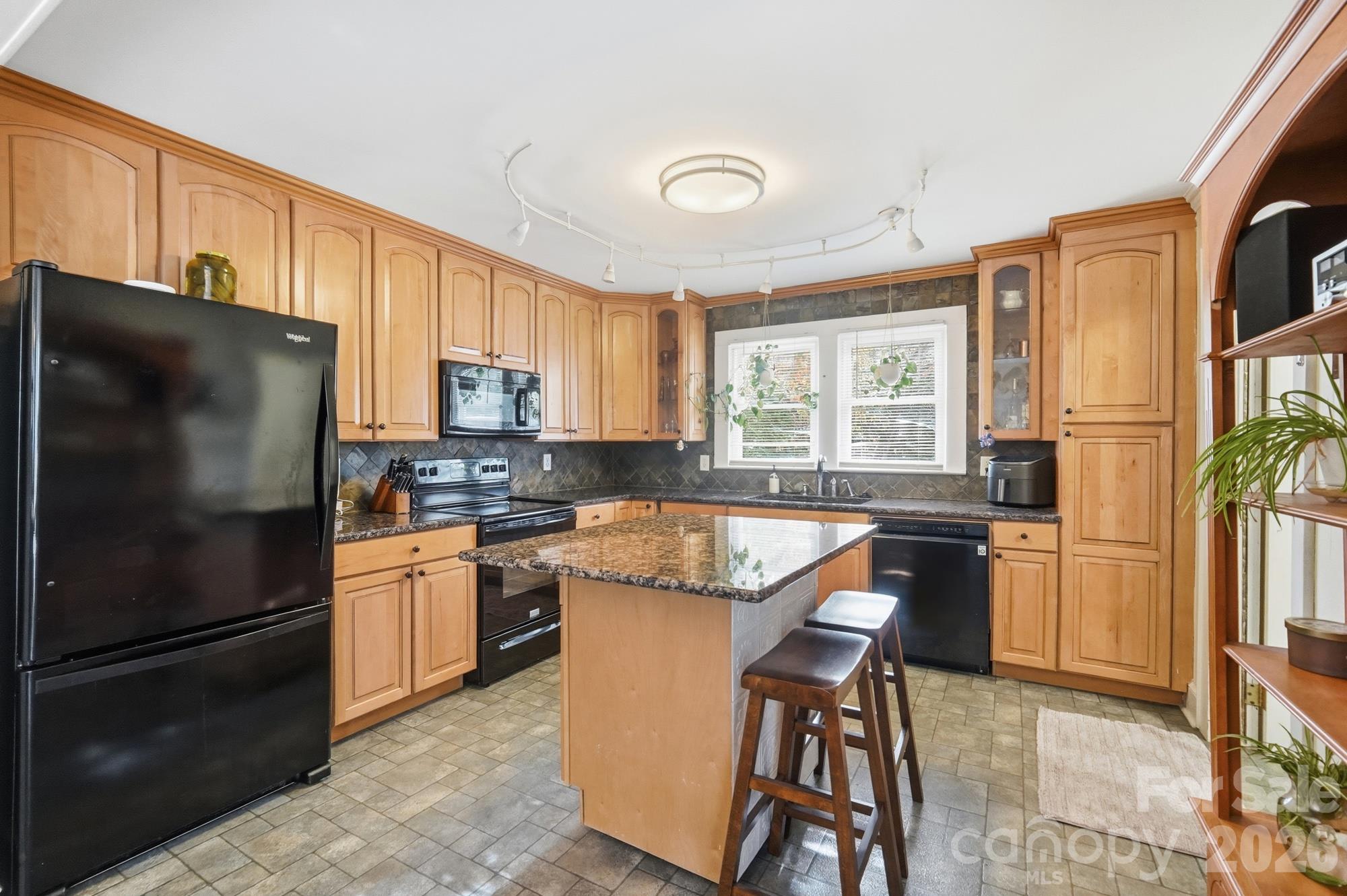 705 Deaton Street Property Photo 12