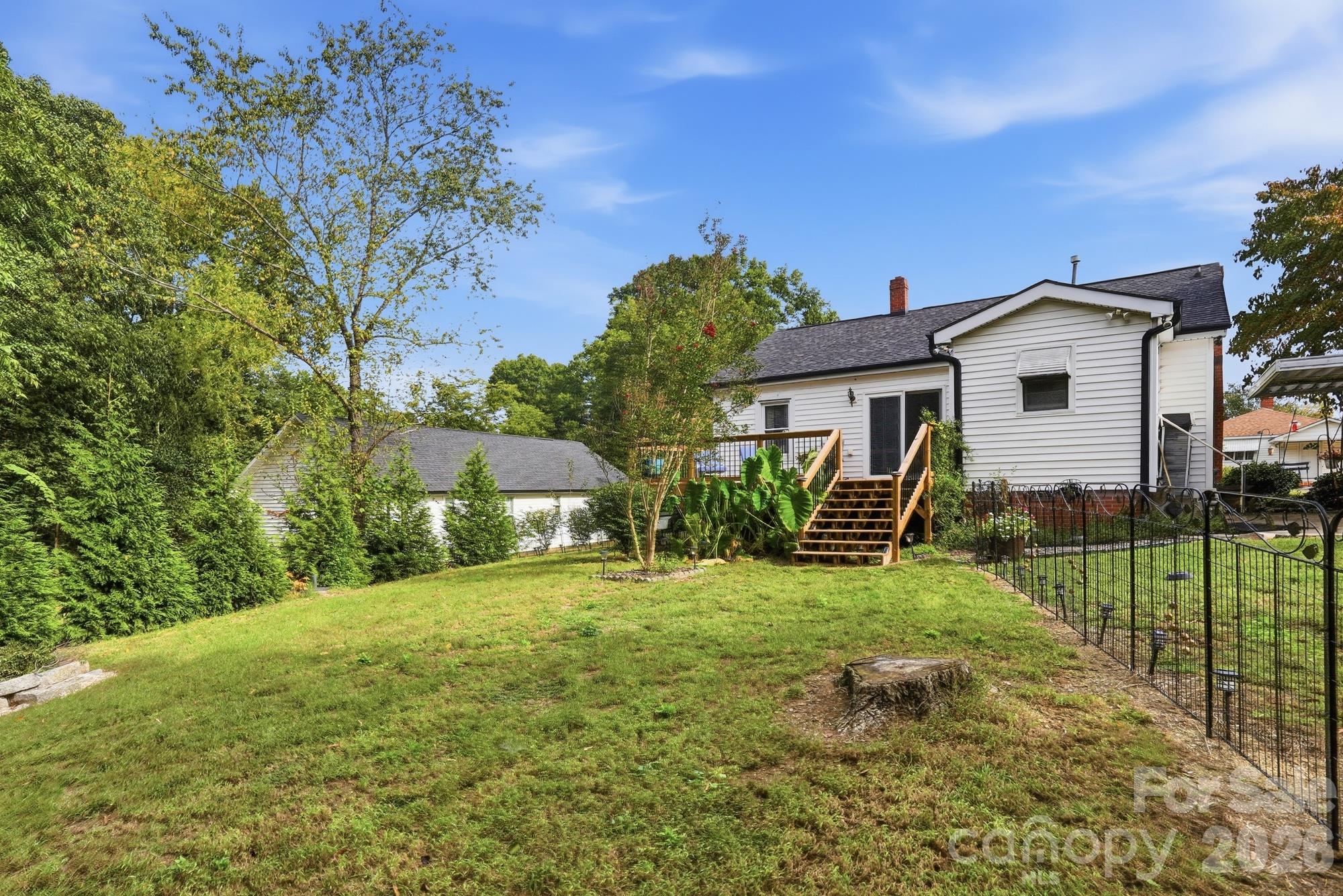 705 Deaton Street Property Photo 24