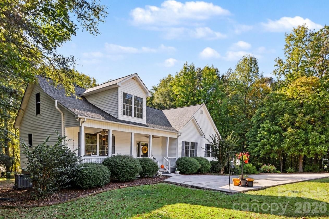 9133 Sunrise Meadow Road Property Photo 1