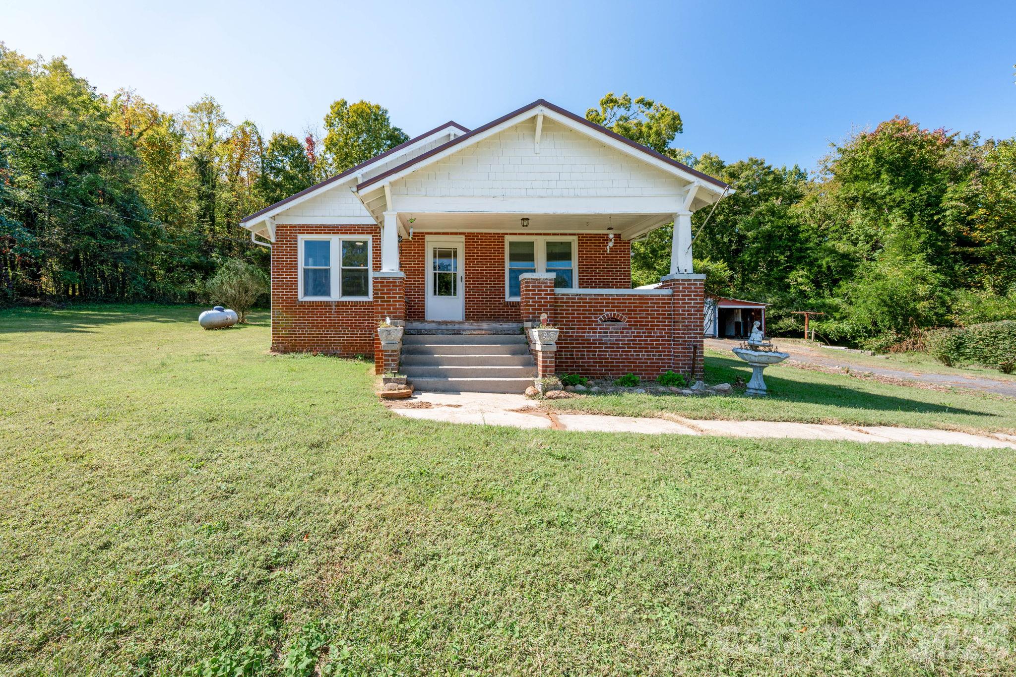 2401 Nc 181 Highway Property Photo 1