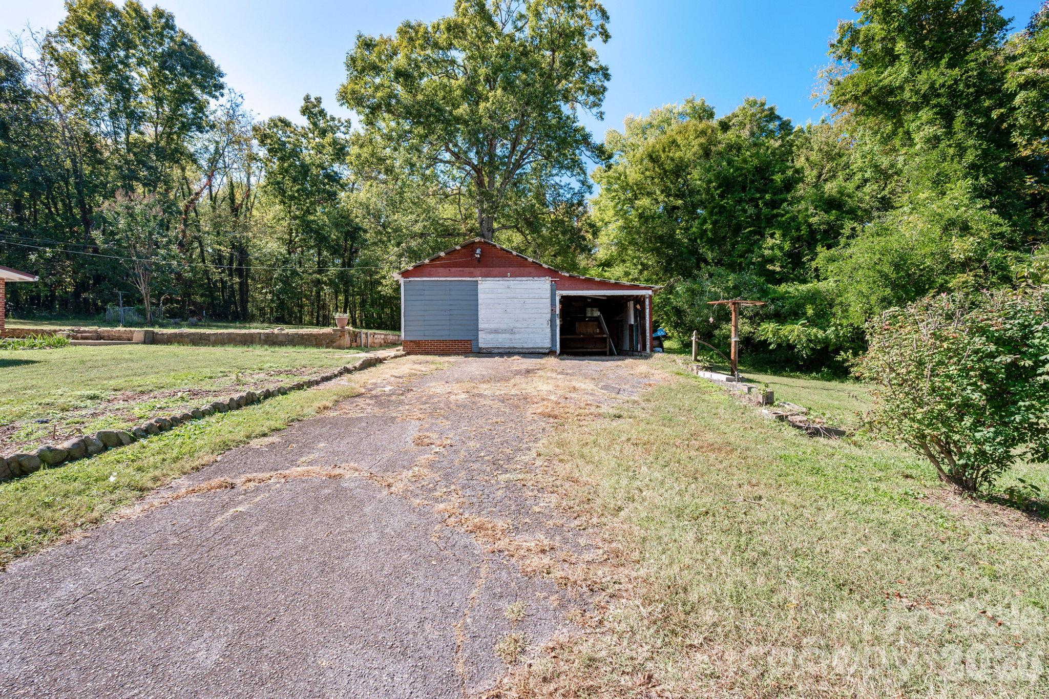2401 Nc 181 Highway Property Photo 26