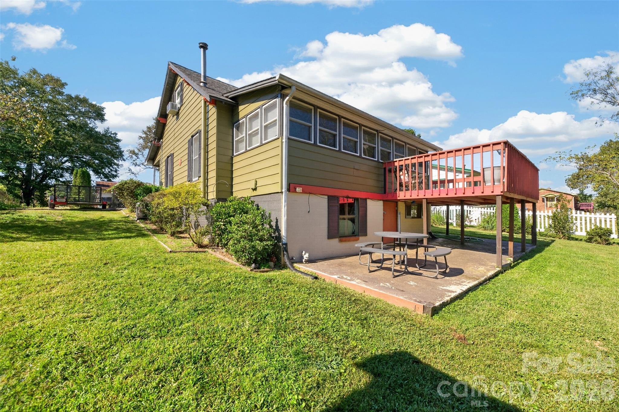 115 Spa Street Property Photo 6
