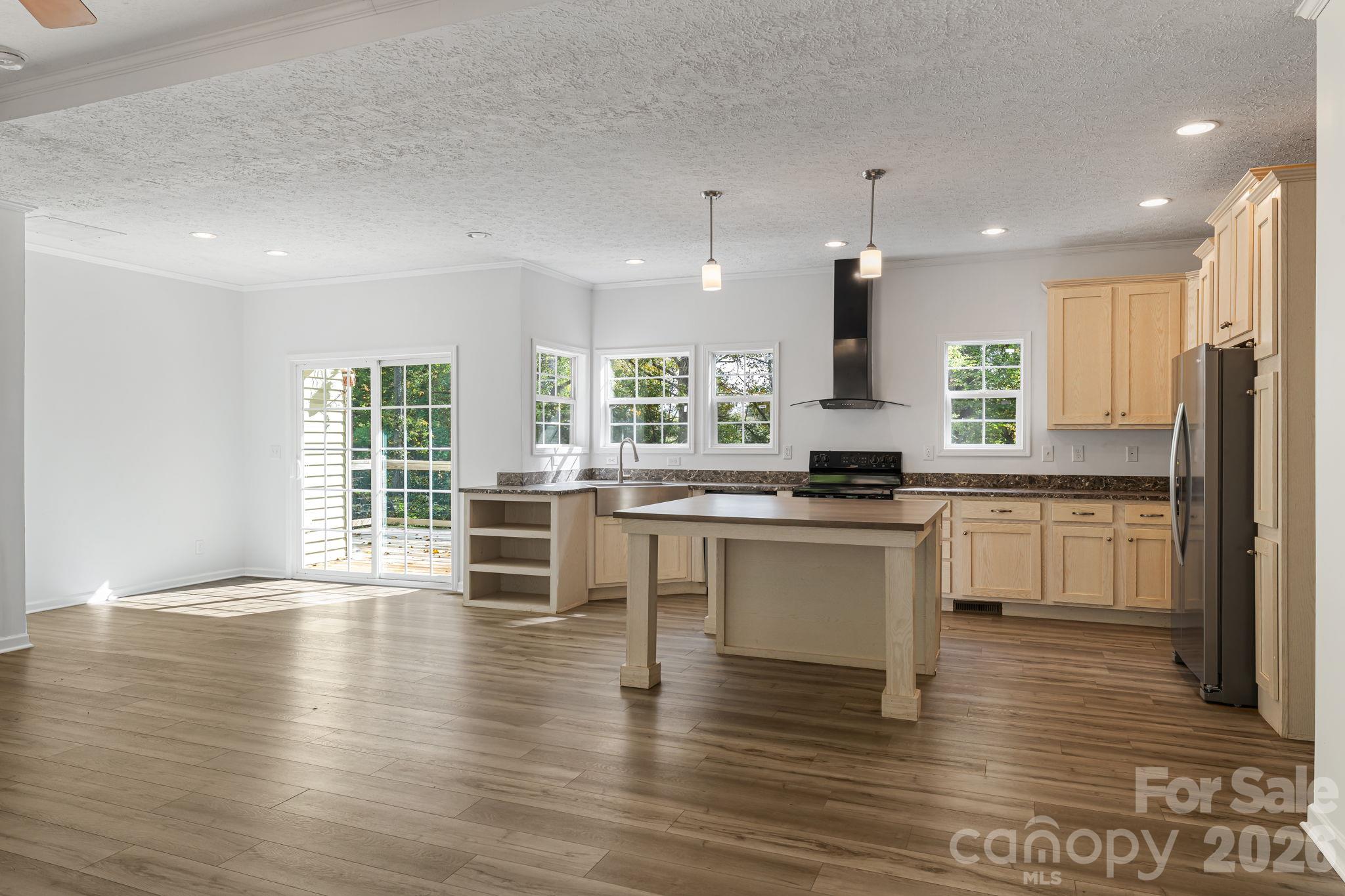 17 Berry Hill Road Property Photo 9
