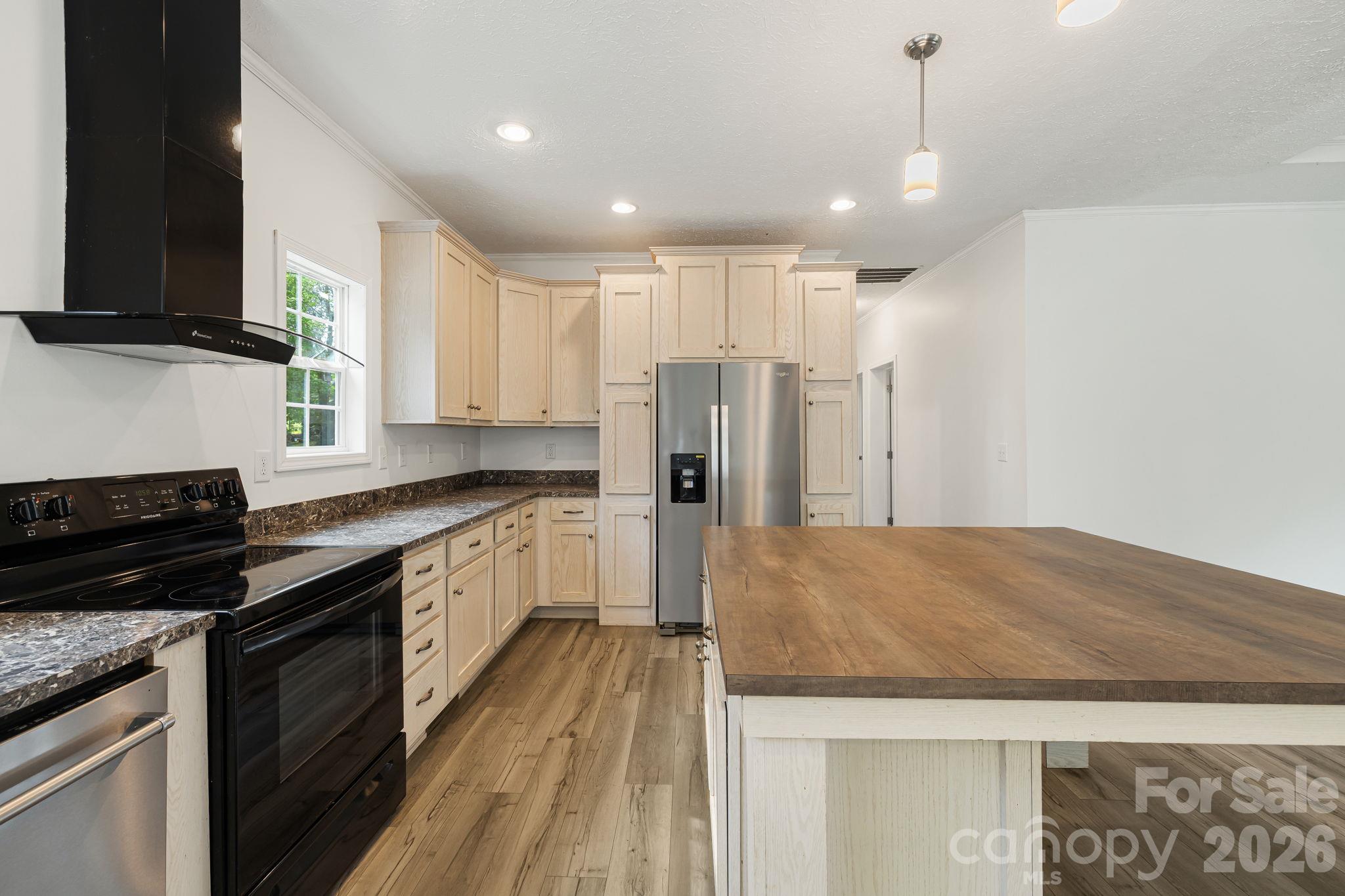 17 Berry Hill Road Property Photo 13
