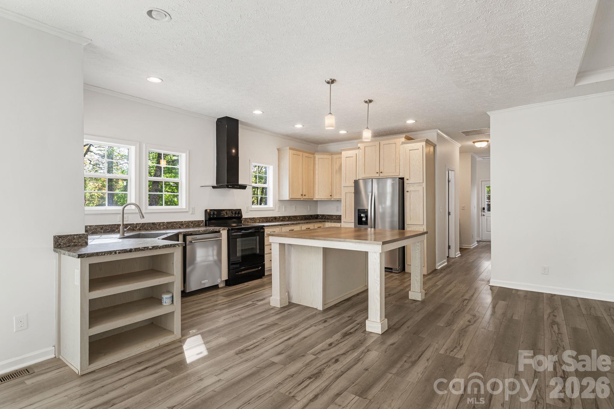 17 Berry Hill Road Property Photo 18