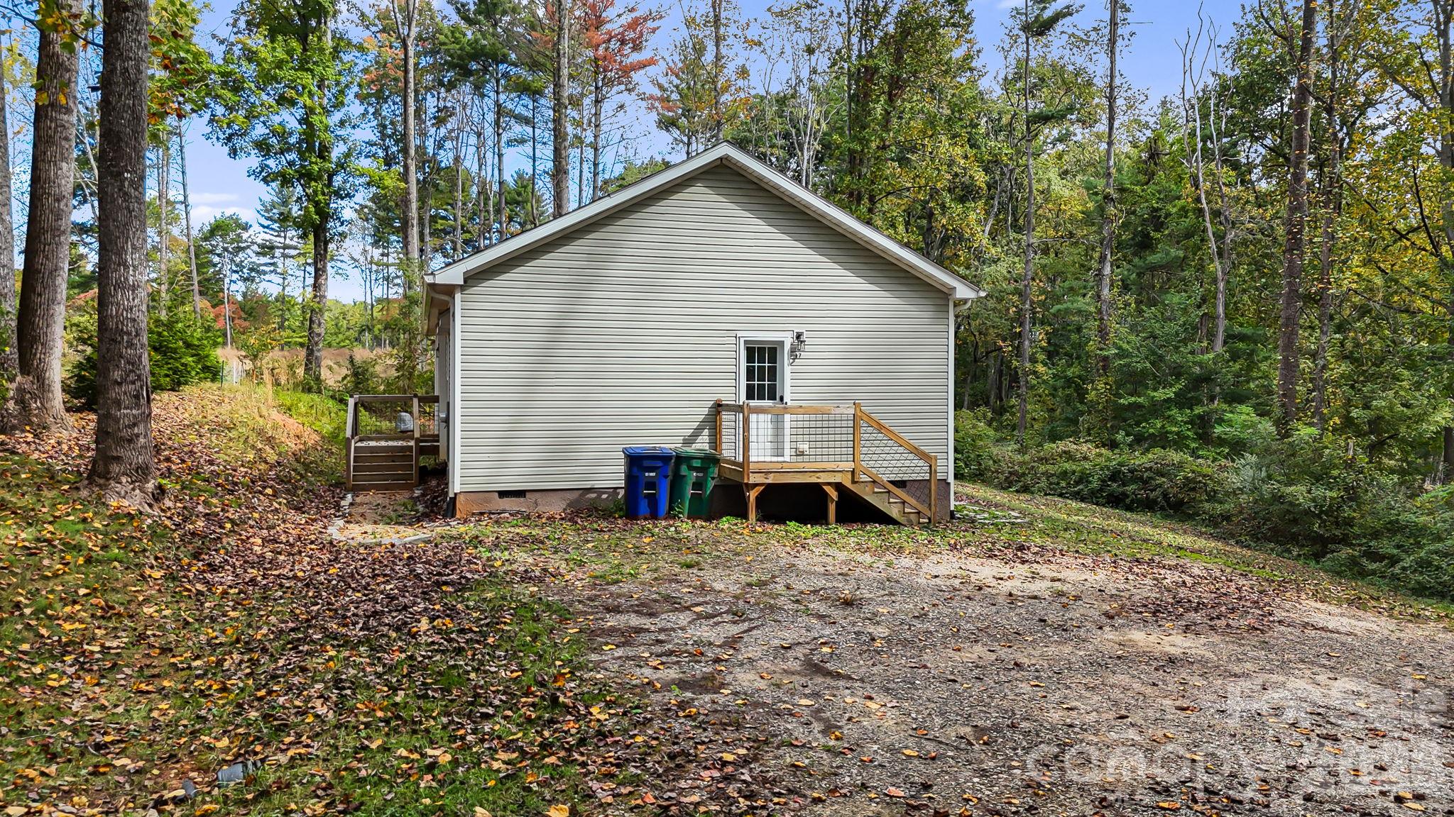 17 Berry Hill Road Property Photo 43
