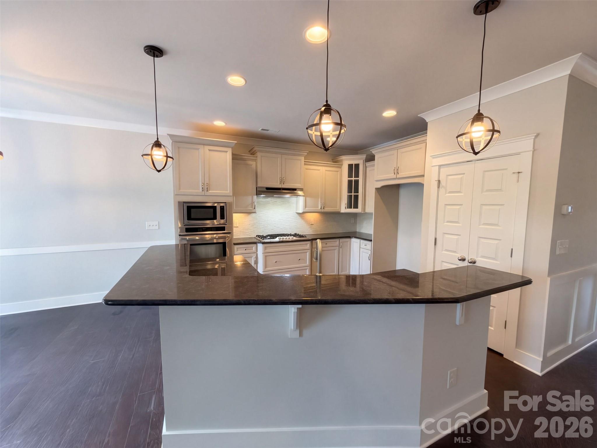 7412 Canova Lane Property Photo 6