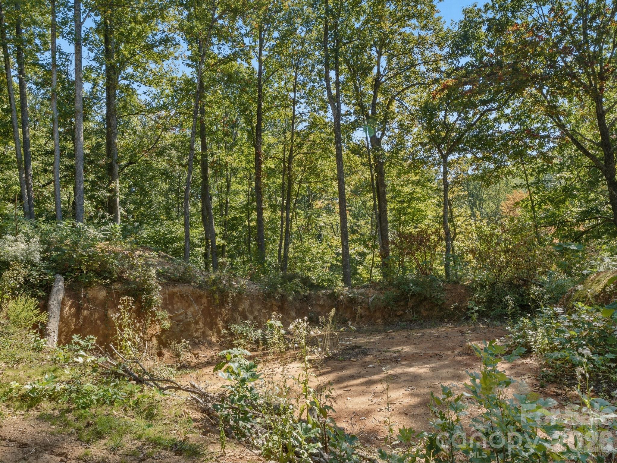 6 Pioneer Lane Property Photo 8
