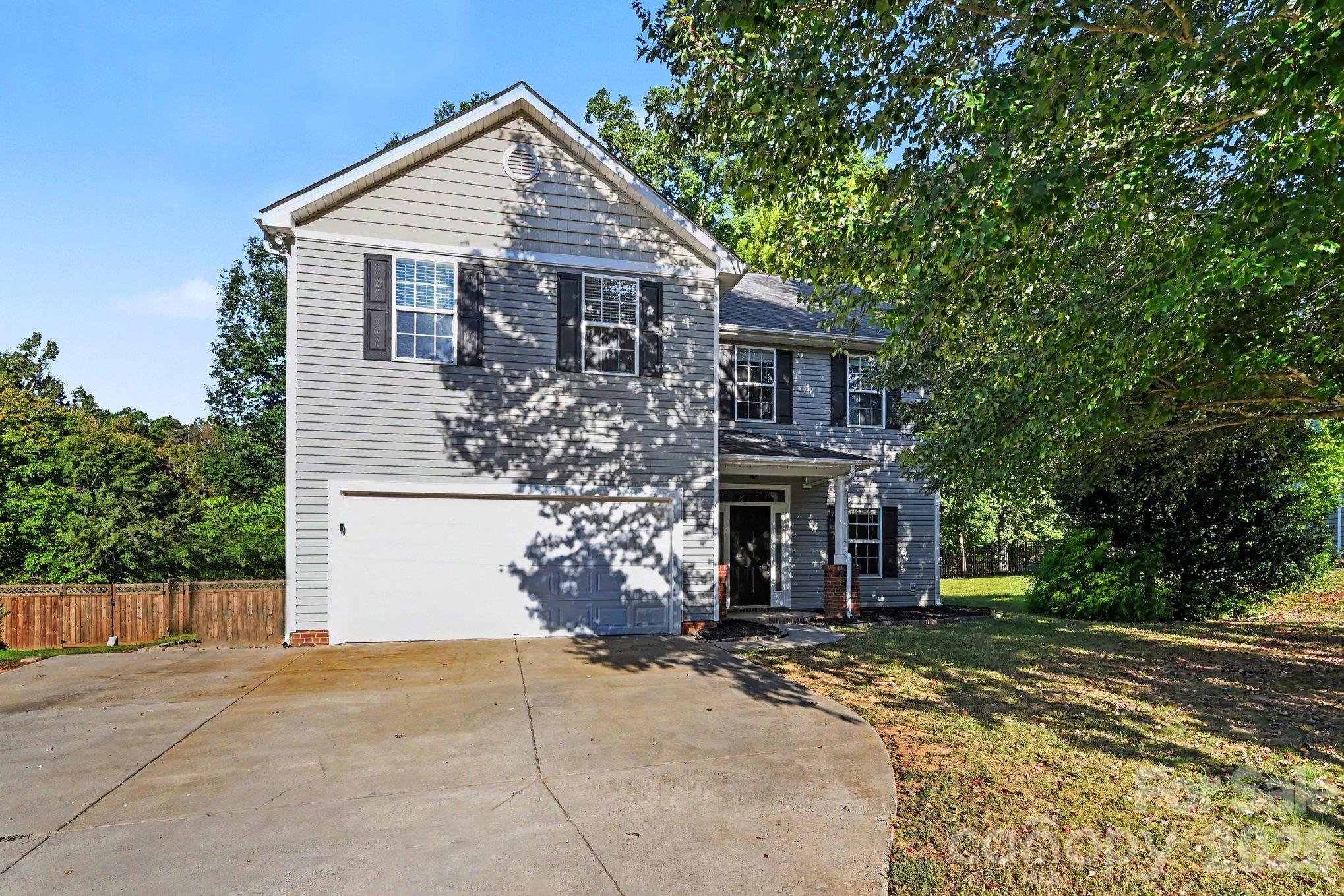 2321 Grayson Parkway Property Photo 1