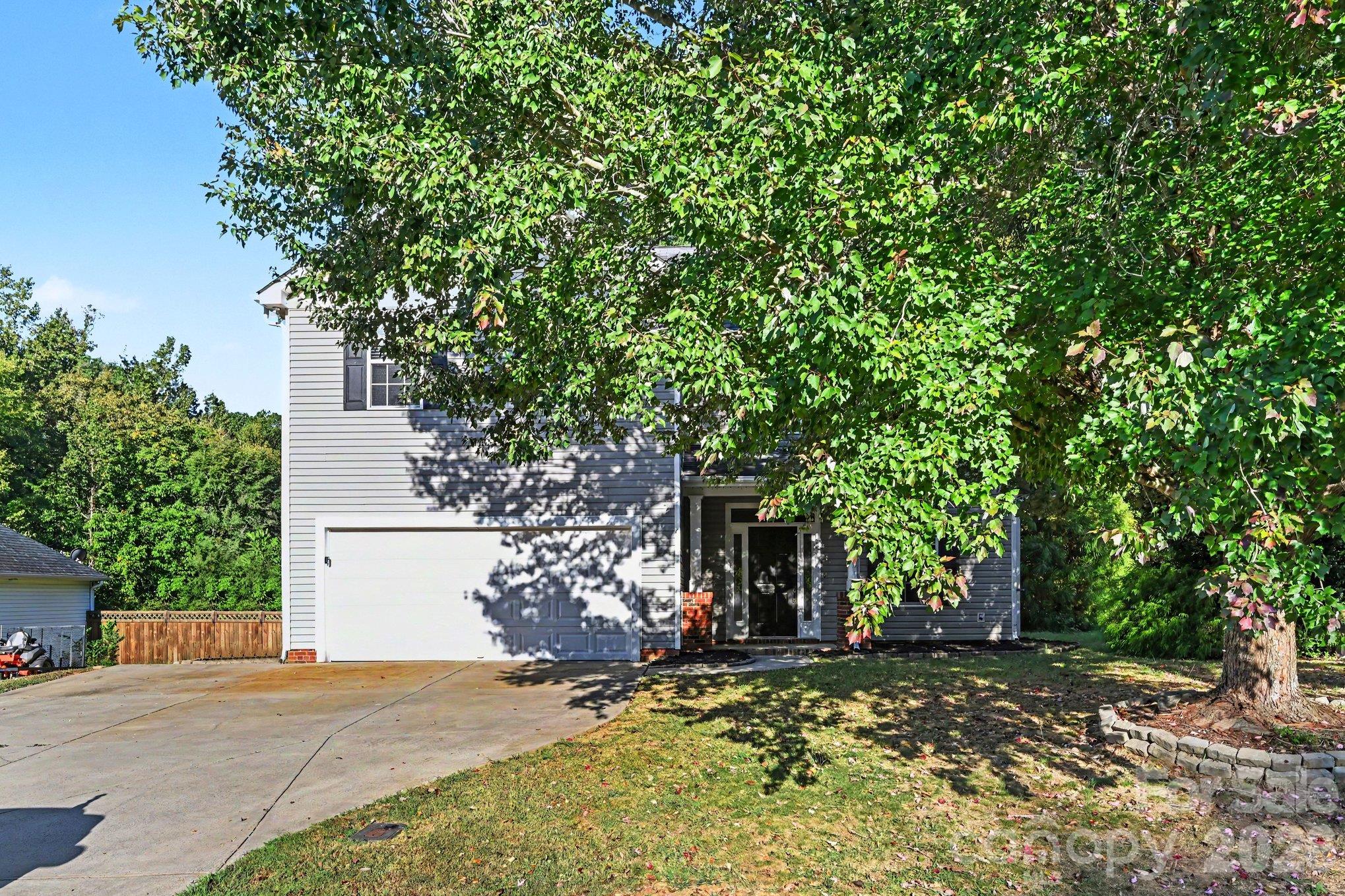 2321 Grayson Parkway Property Photo 2