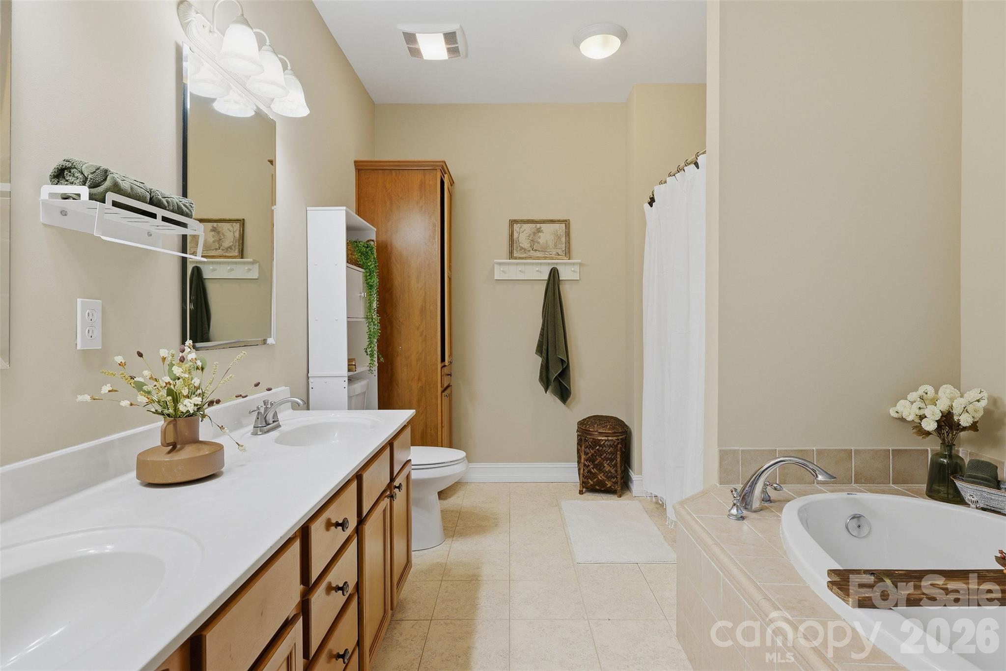 151 Robertson Drive Property Photo 13