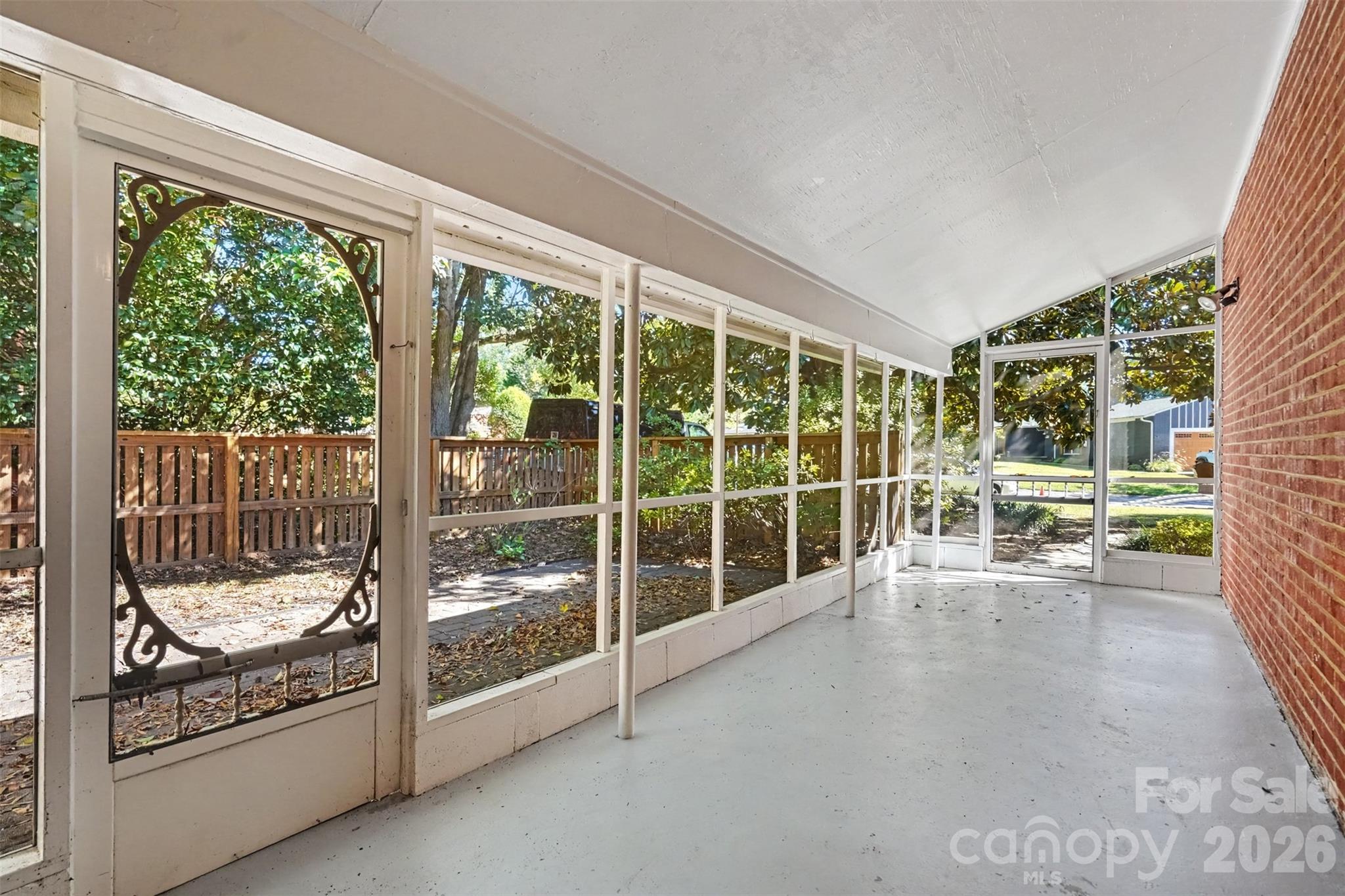 708 Montford Drive Property Photo 2