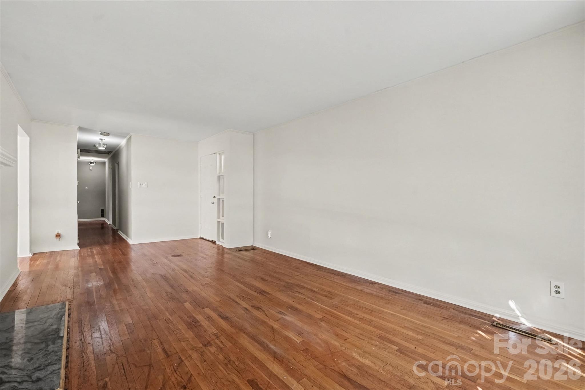 708 Montford Drive Property Photo 8