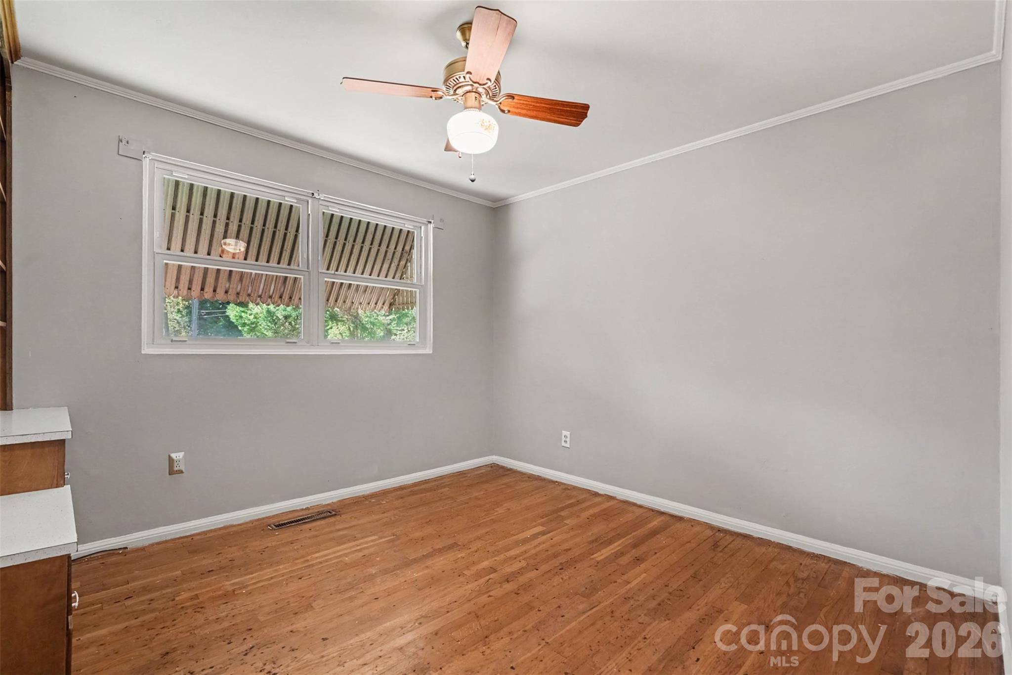 708 Montford Drive Property Photo 16