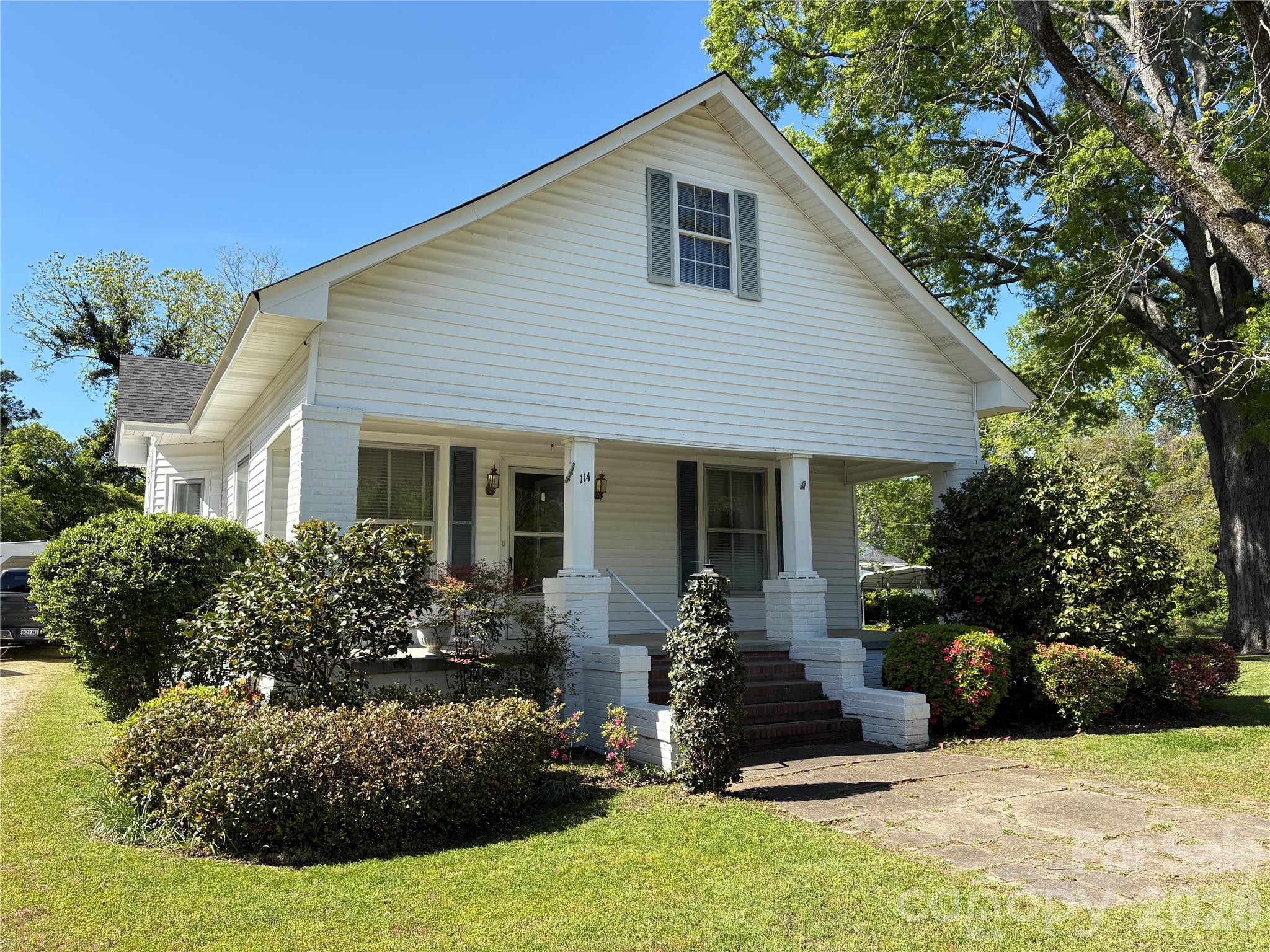 114 Hampton Street Property Photo 1