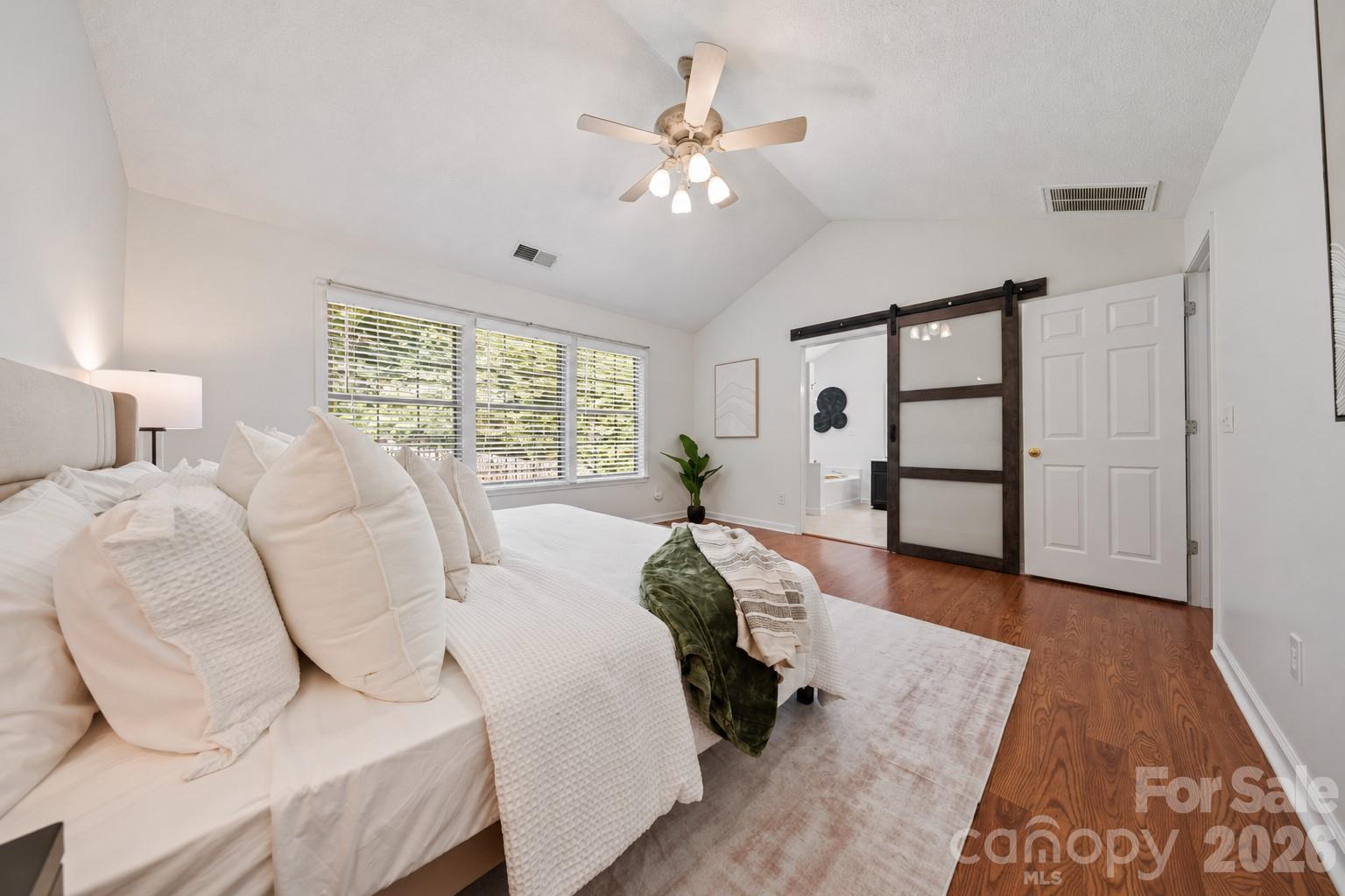 4138 Beauvista Drive Property Photo 19