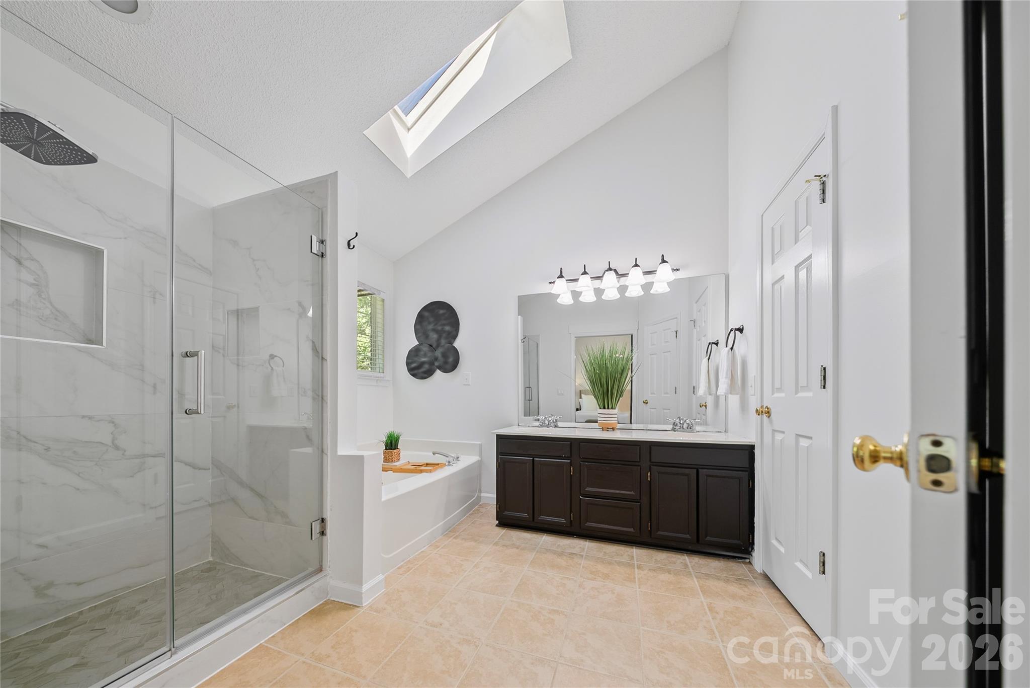 4138 Beauvista Drive Property Photo 21