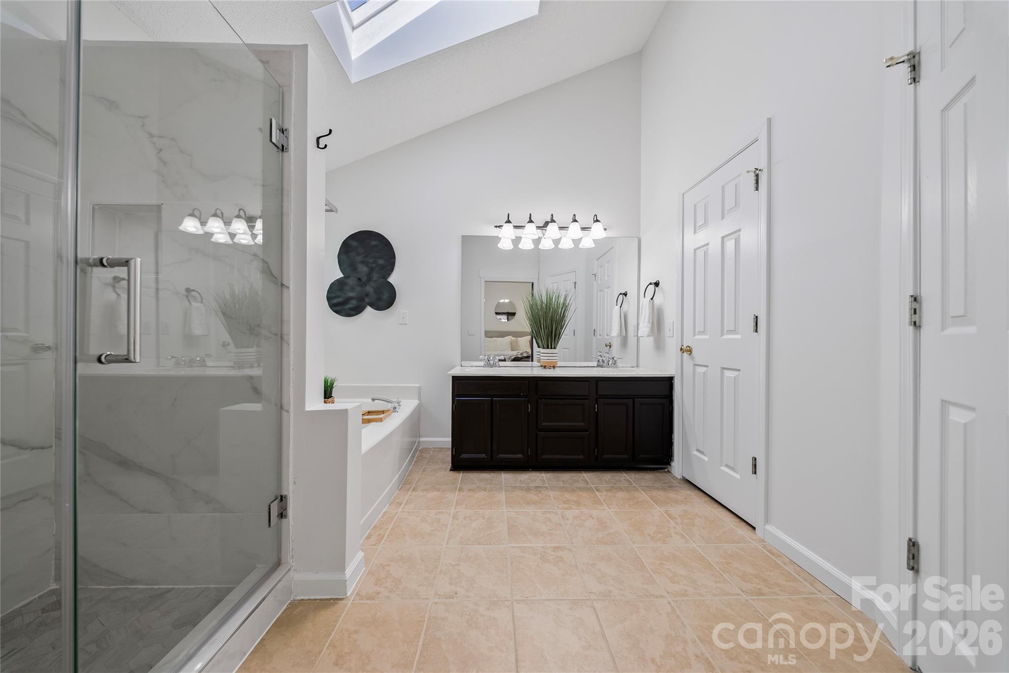 4138 Beauvista Drive Property Photo 23