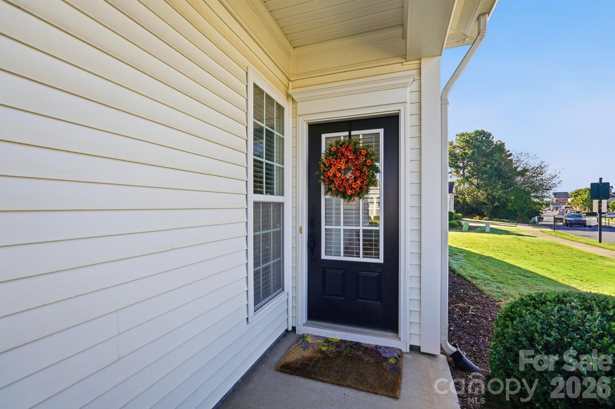 2047 Sweetleaf Drive Property Photo 2