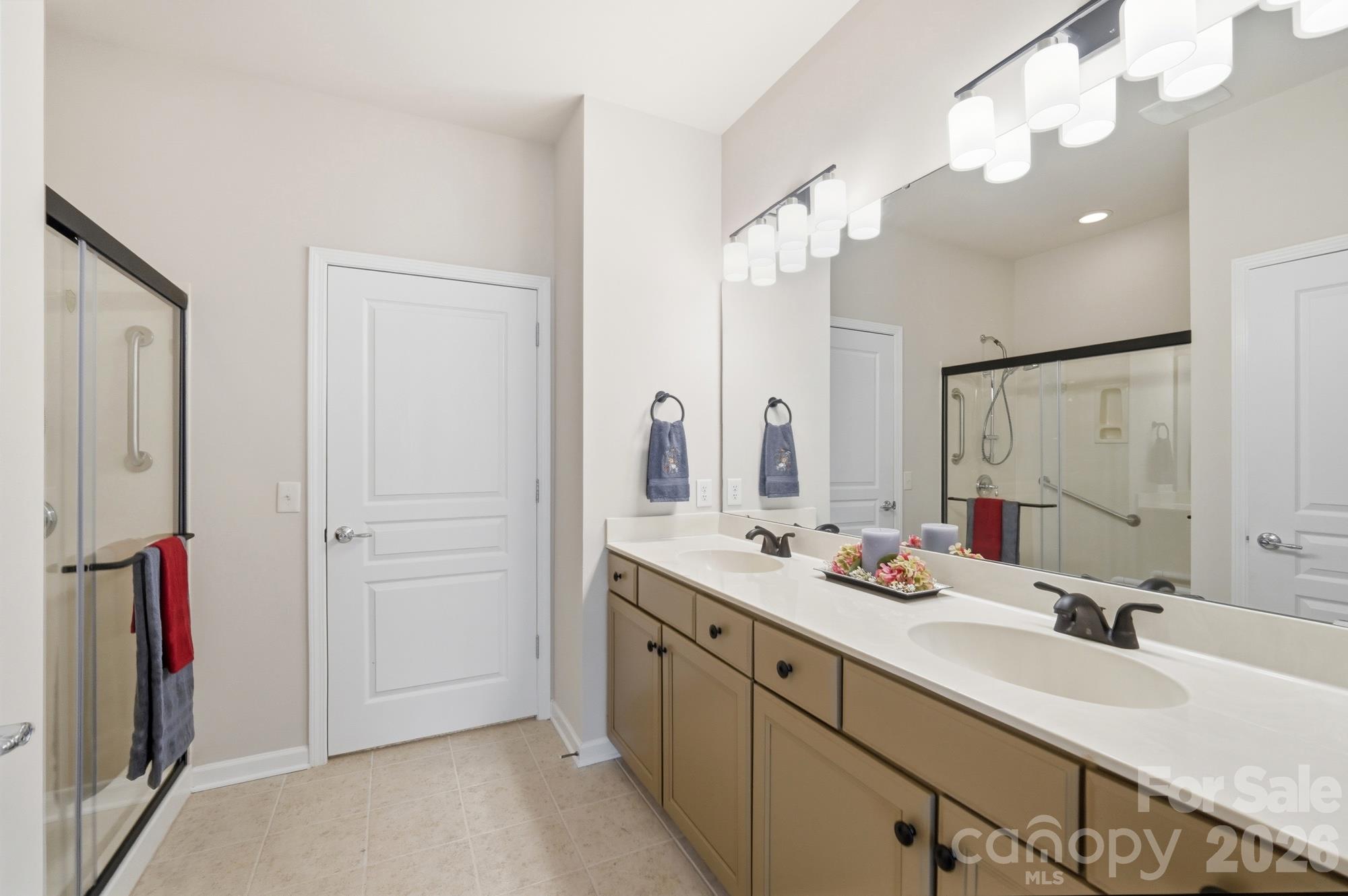 2047 Sweetleaf Drive Property Photo 18
