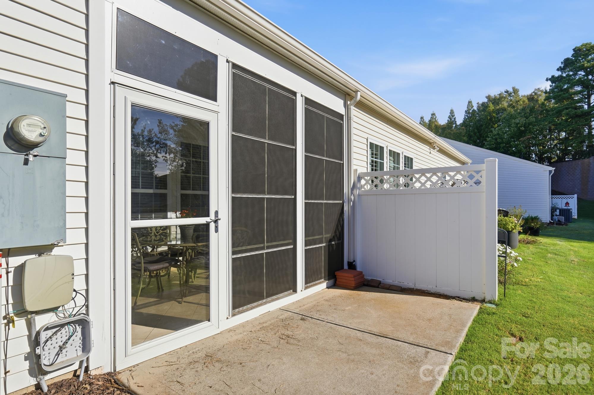 2047 Sweetleaf Drive Property Photo 26