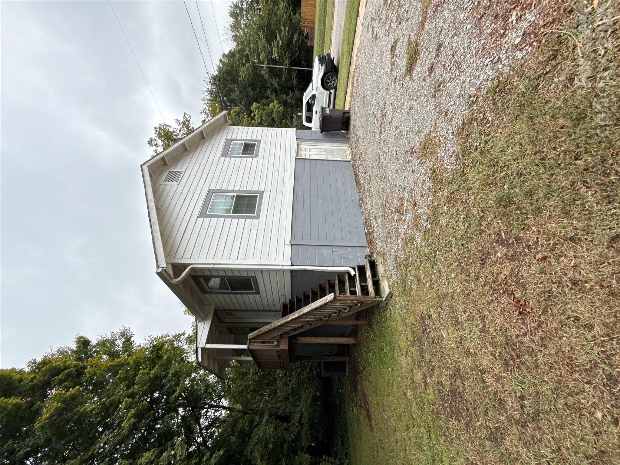 1227 5th Street Property Photo 1