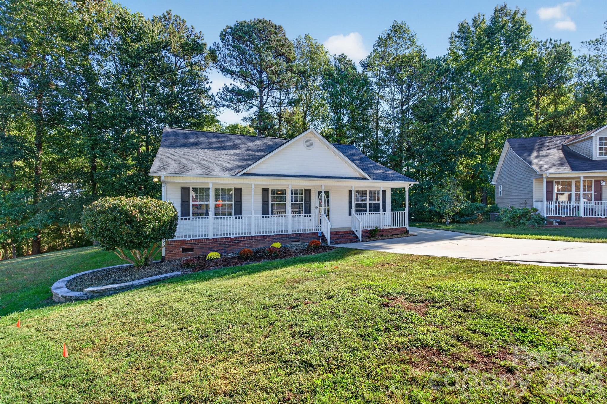 702 Painted Lady Court Property Photo 2