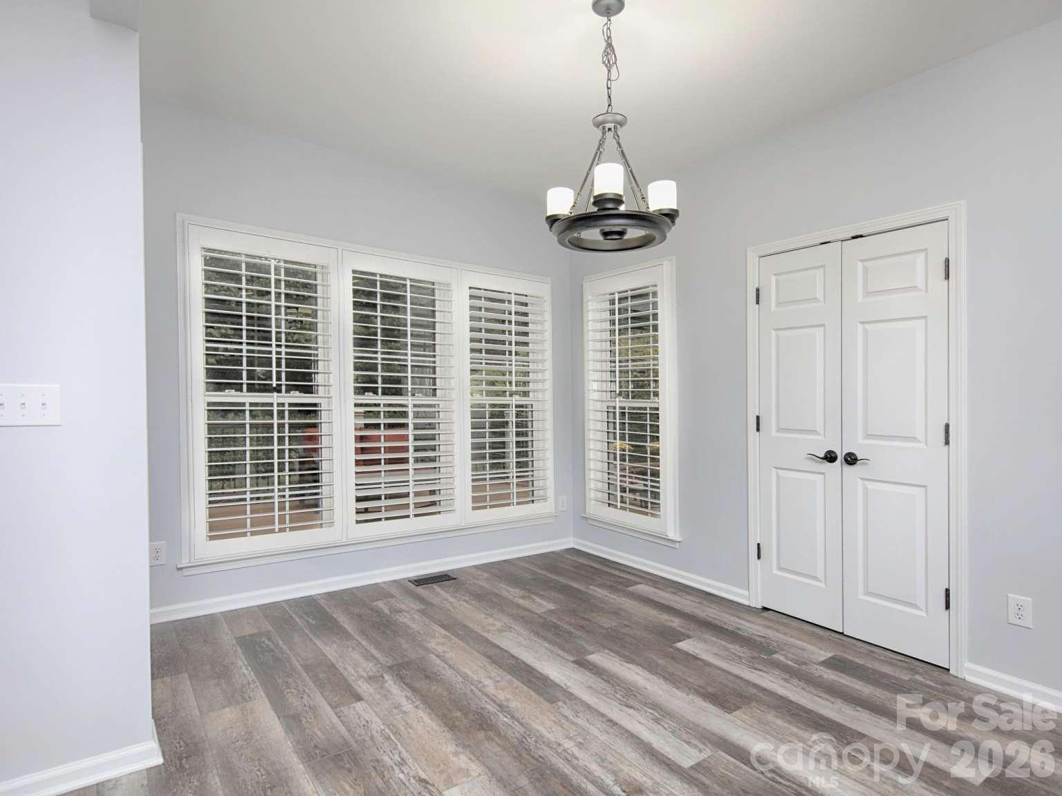 166 Laurel Glen Drive Property Photo 11